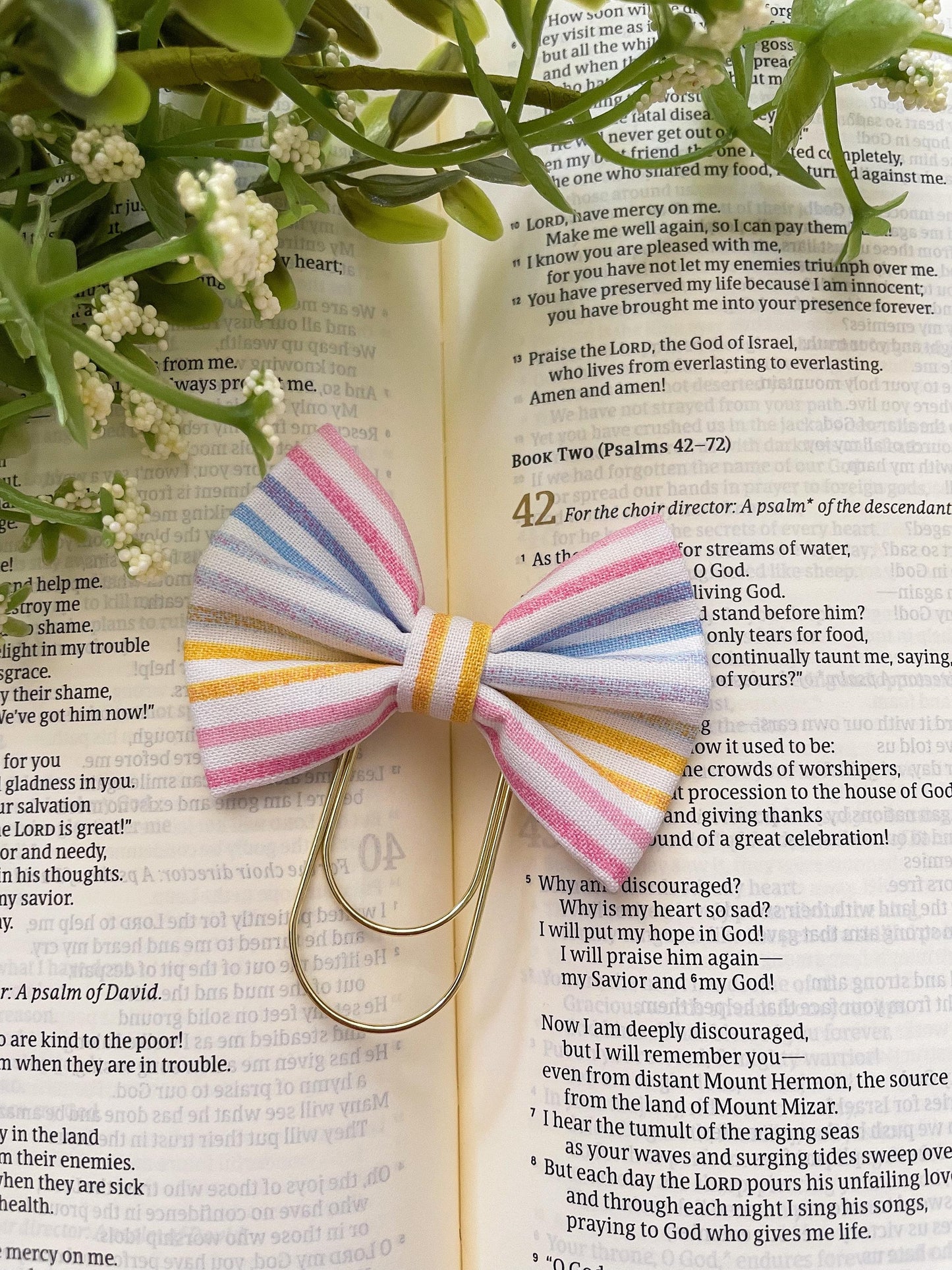 Beachy pastel stripes - petite bow bookmark