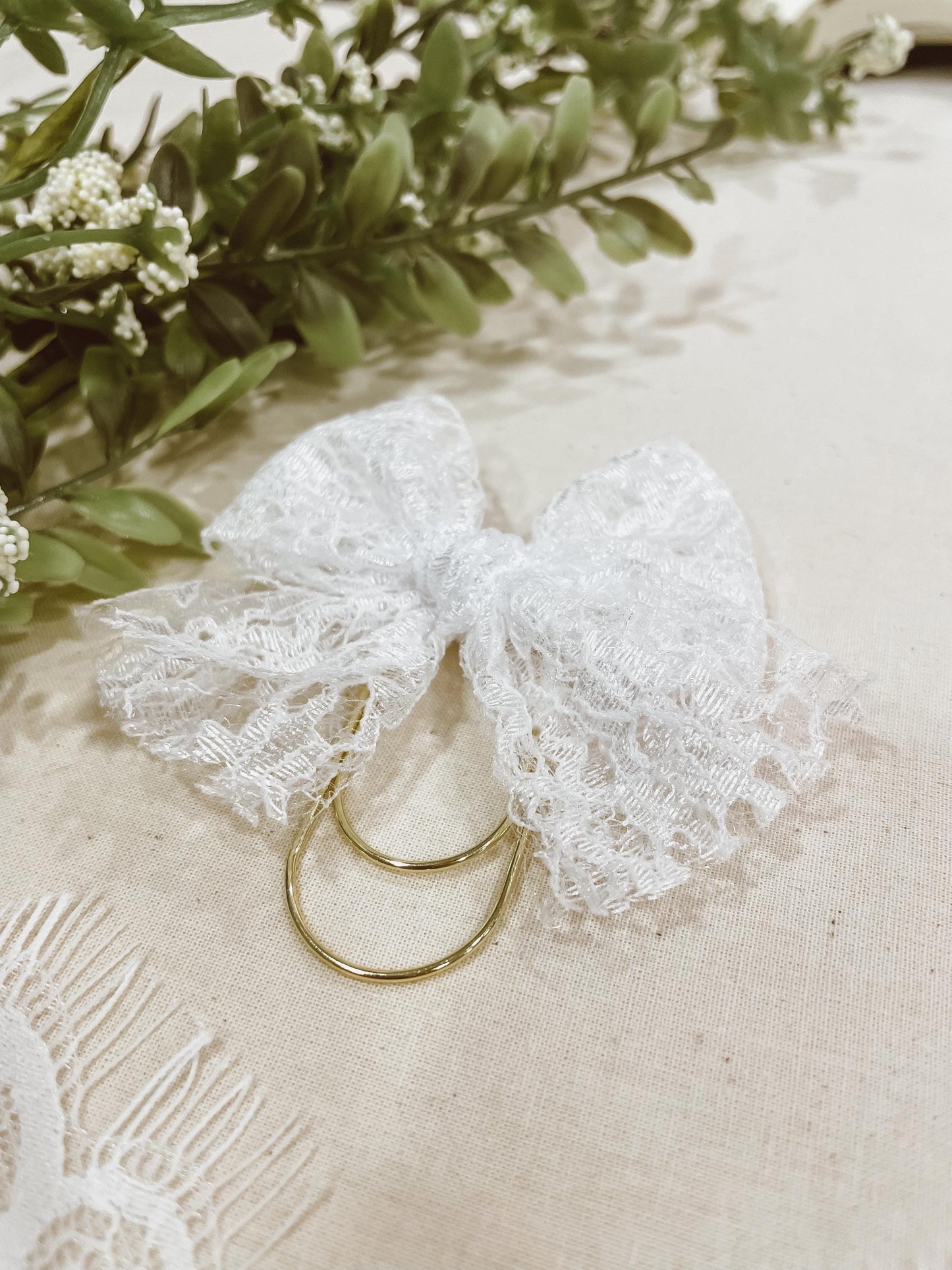 Little Lace White - bow bookmark