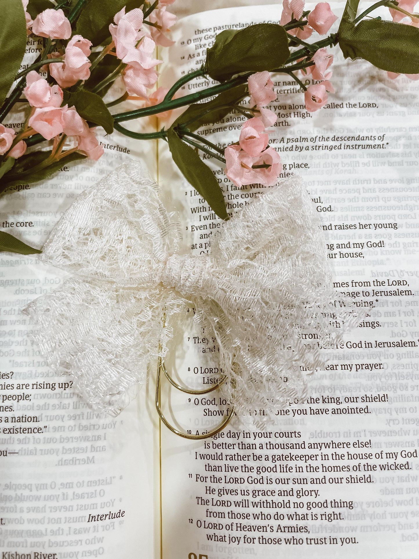 Little Lace Ivory - bow bookmark