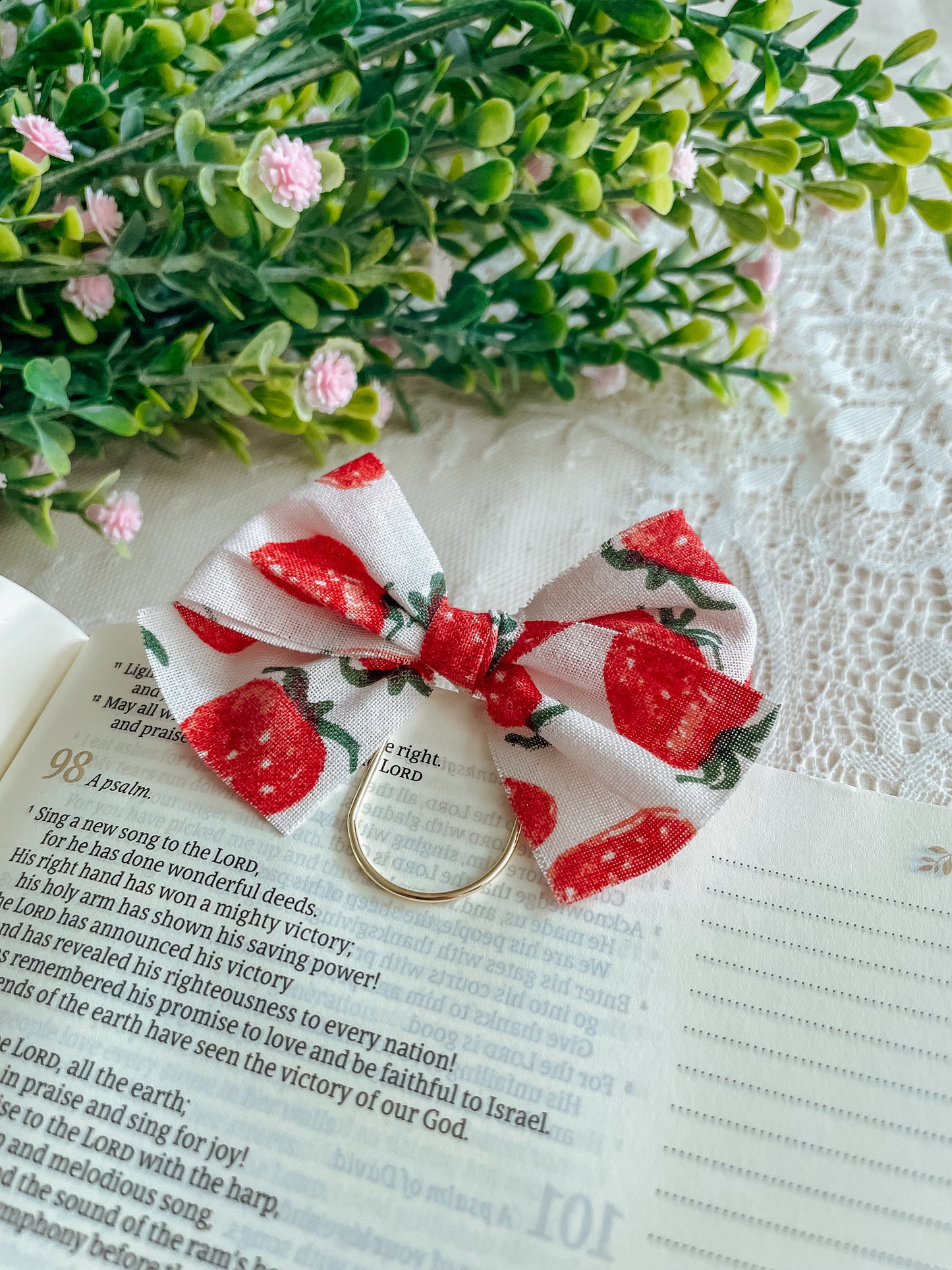 Strawberries & Cream - bow bookmark