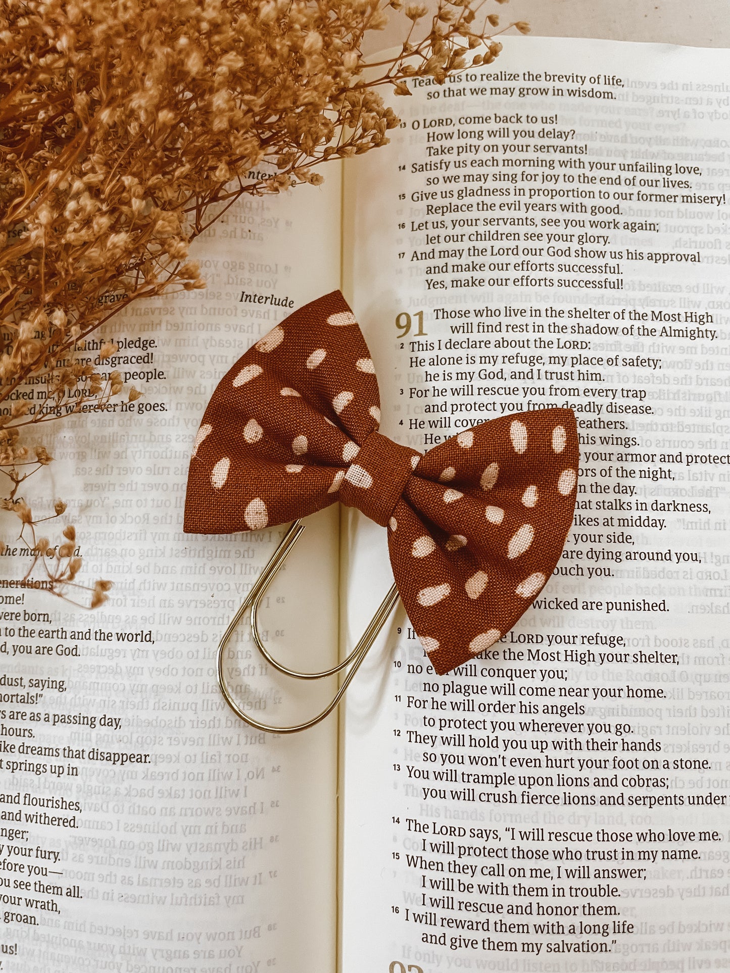 Swiss Dot-petite bow bookmark