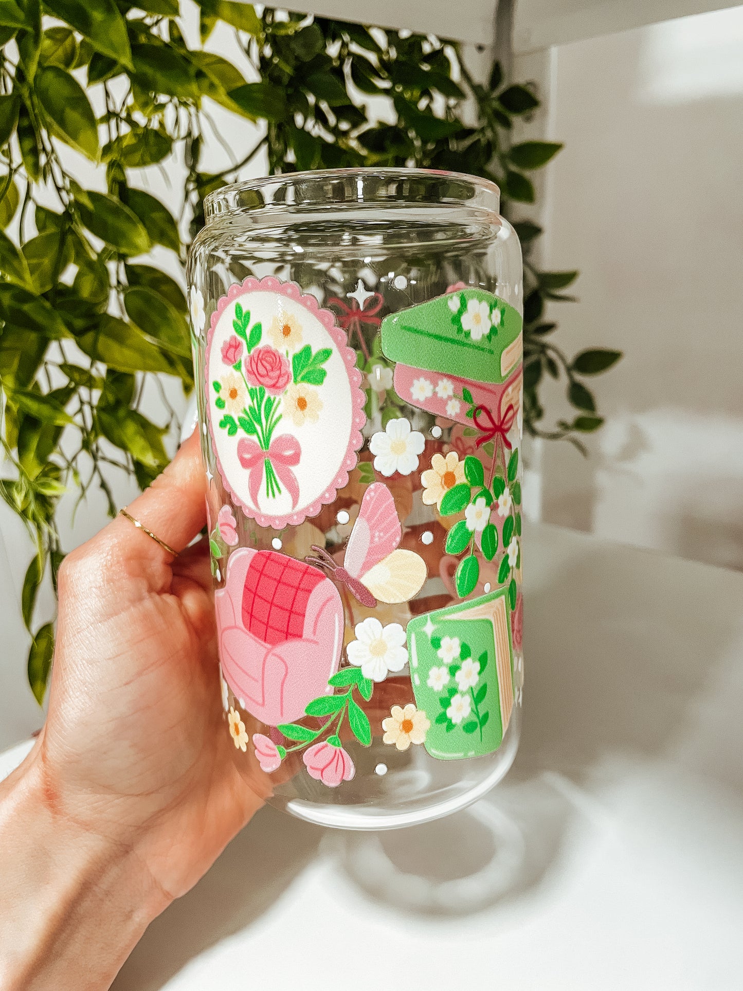Dreaming of Reading- 16 oz glass tumbler