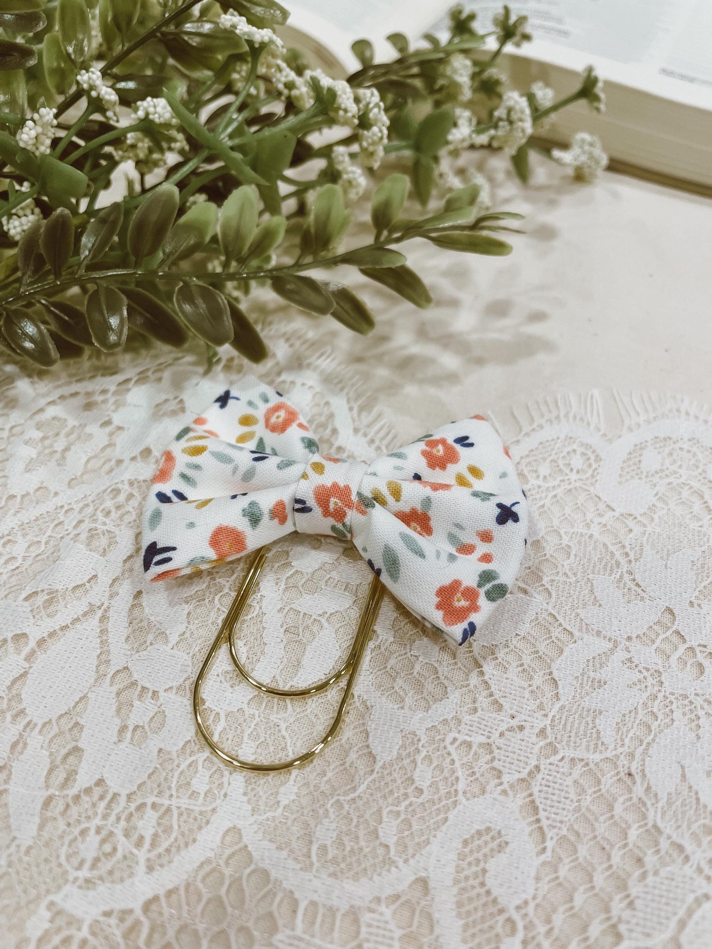 Poppy floral - petite bow bookmark