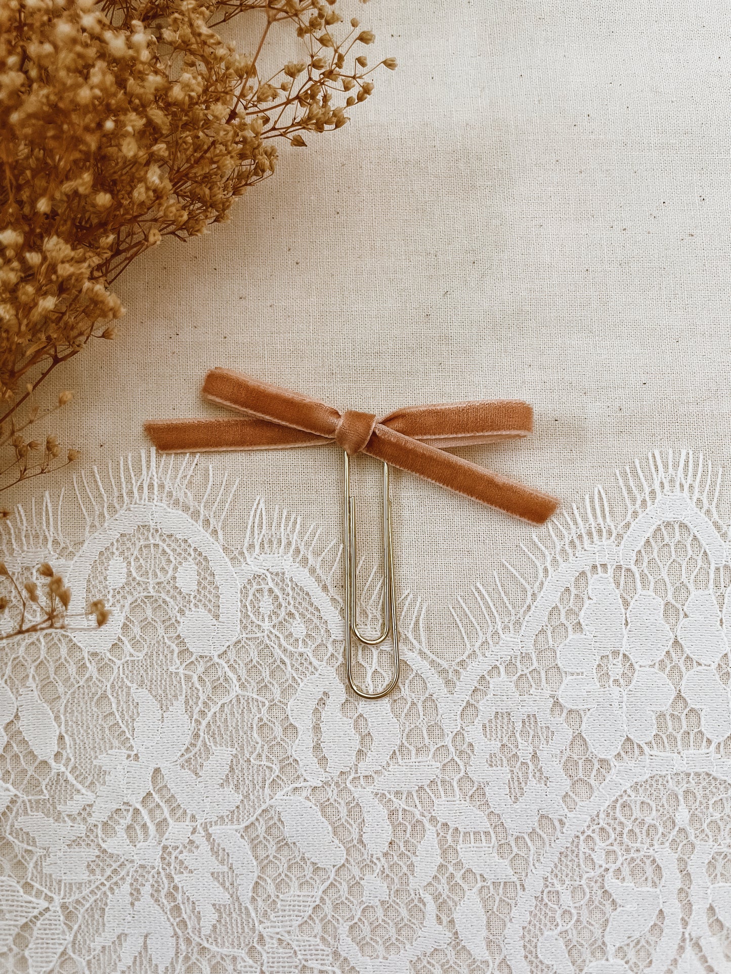 Dolce-velvet ribbon bookmark
