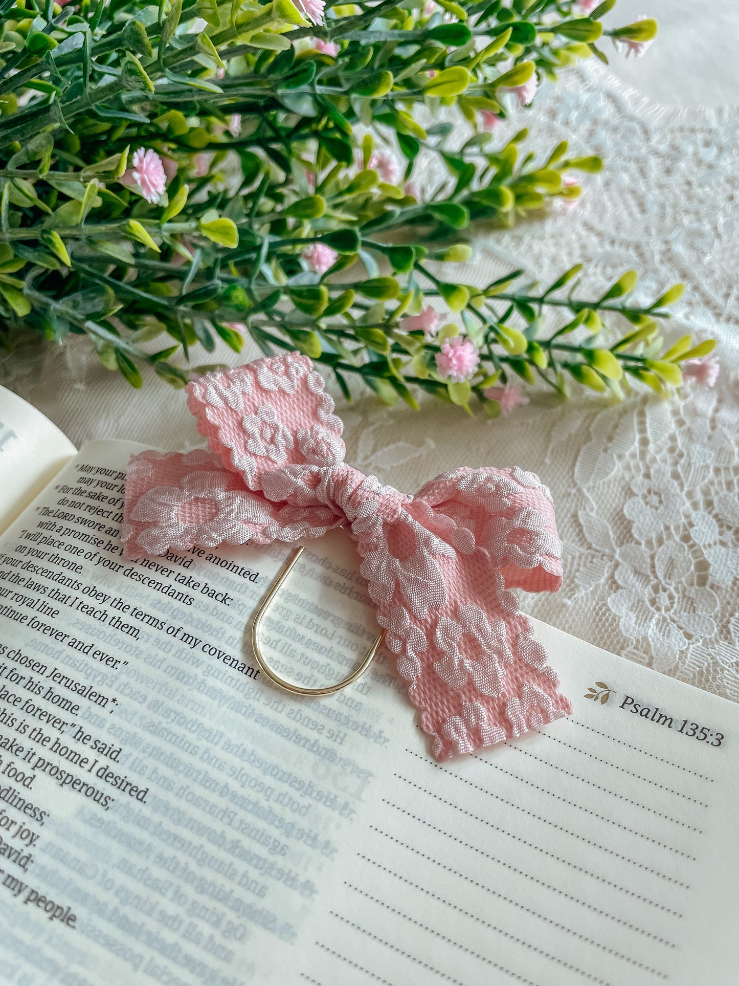 Pink Floral Scalloped ribbon bow bookmark