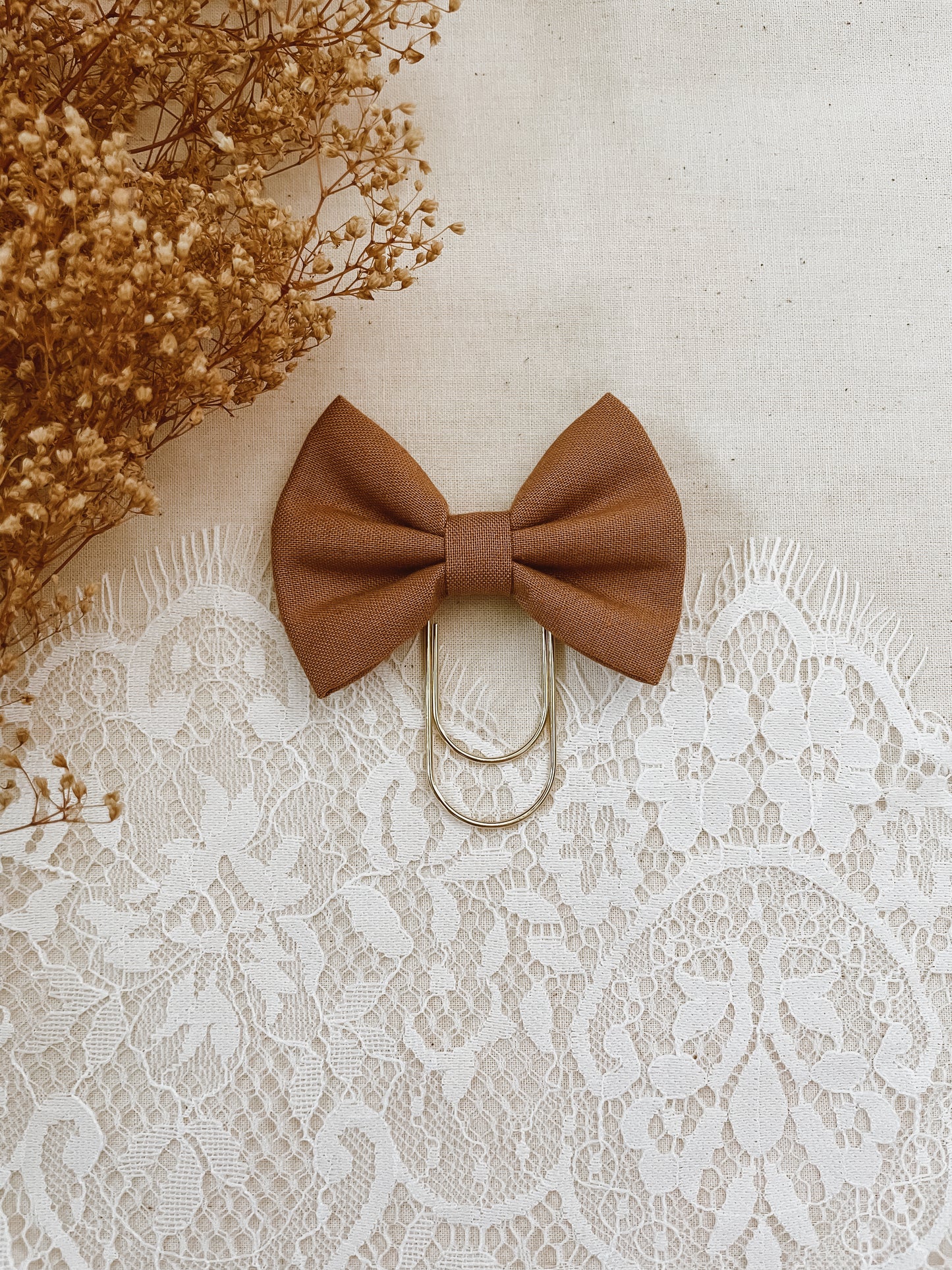 Expresso- petite bow bookmark