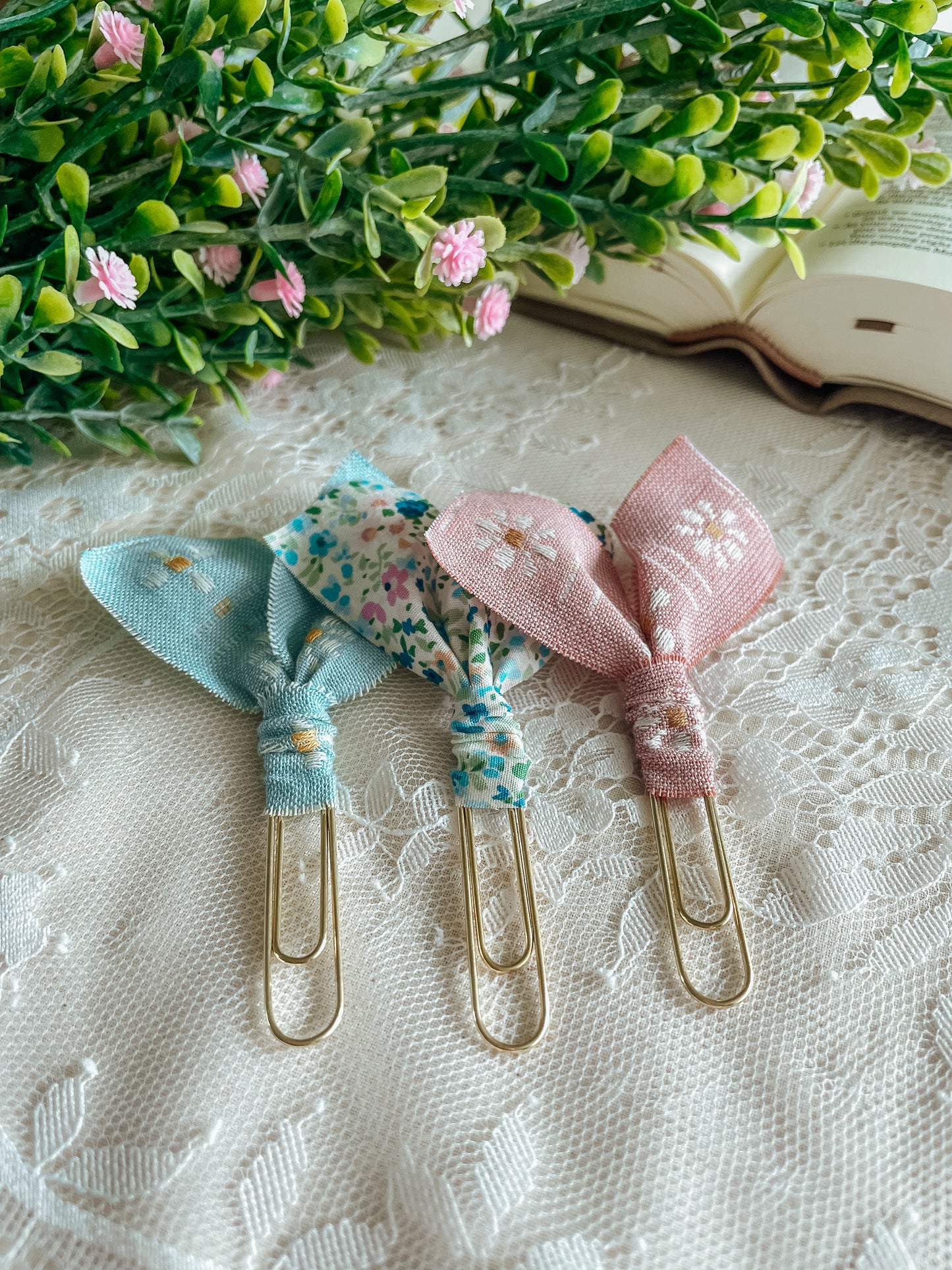 Pastel Florals- set of 3 page markers