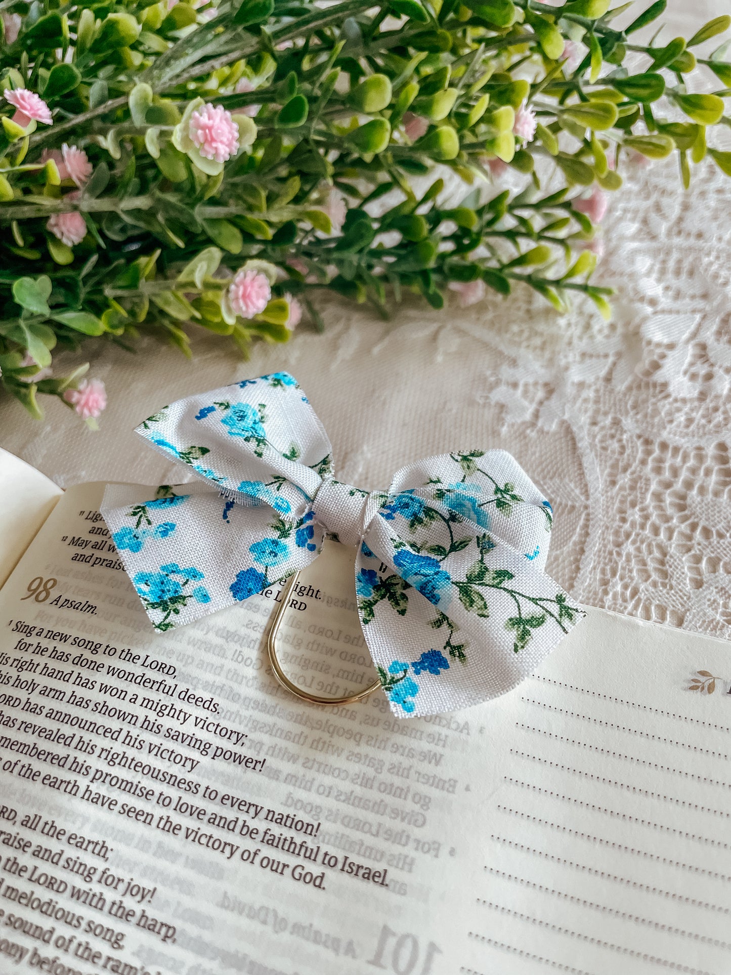 Blue Roses- bow bookmark