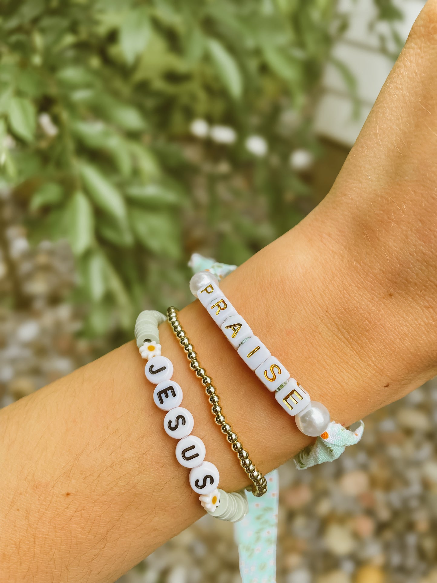 Jesus+Daisy Bracelets | Faith Beaded Bracelets