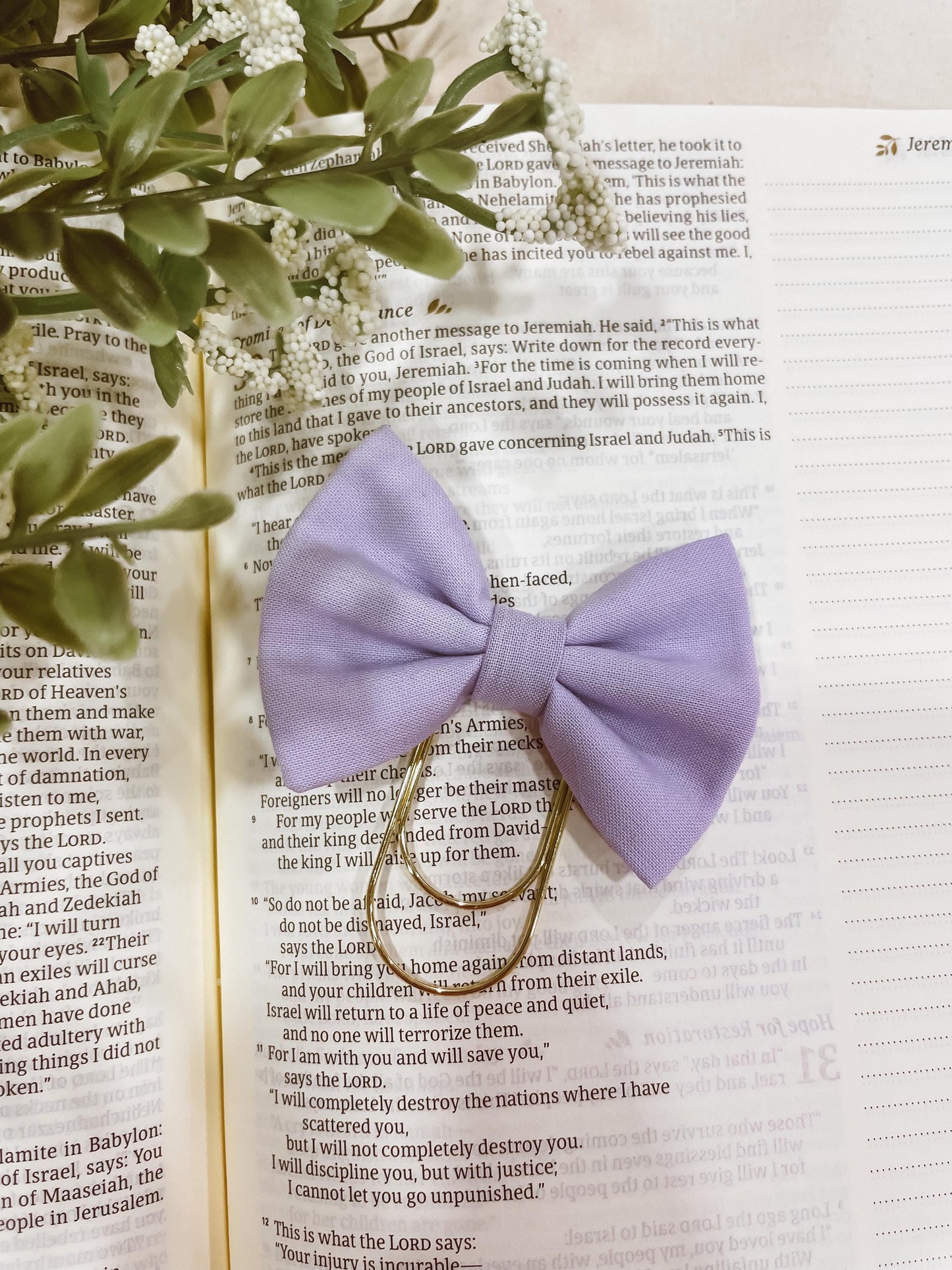 Lilac - petite bow bookmark