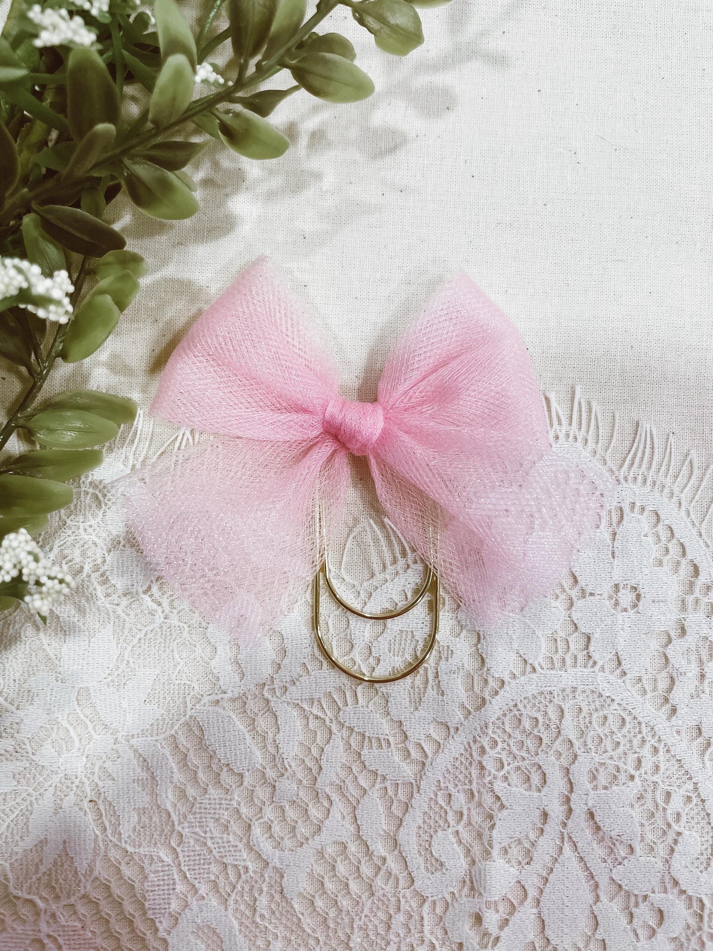 Bubble Gum Tulle - bow bookmark