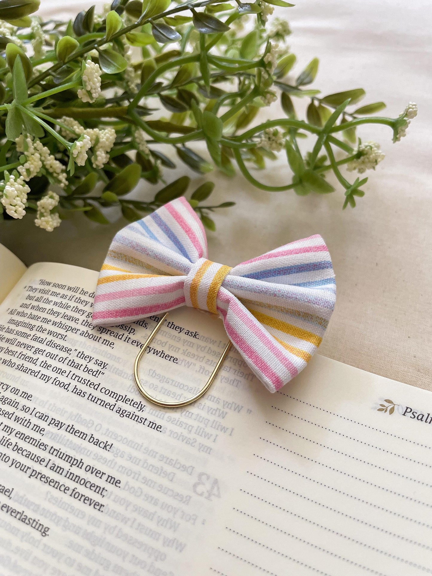 Beachy pastel stripes - petite bow bookmark