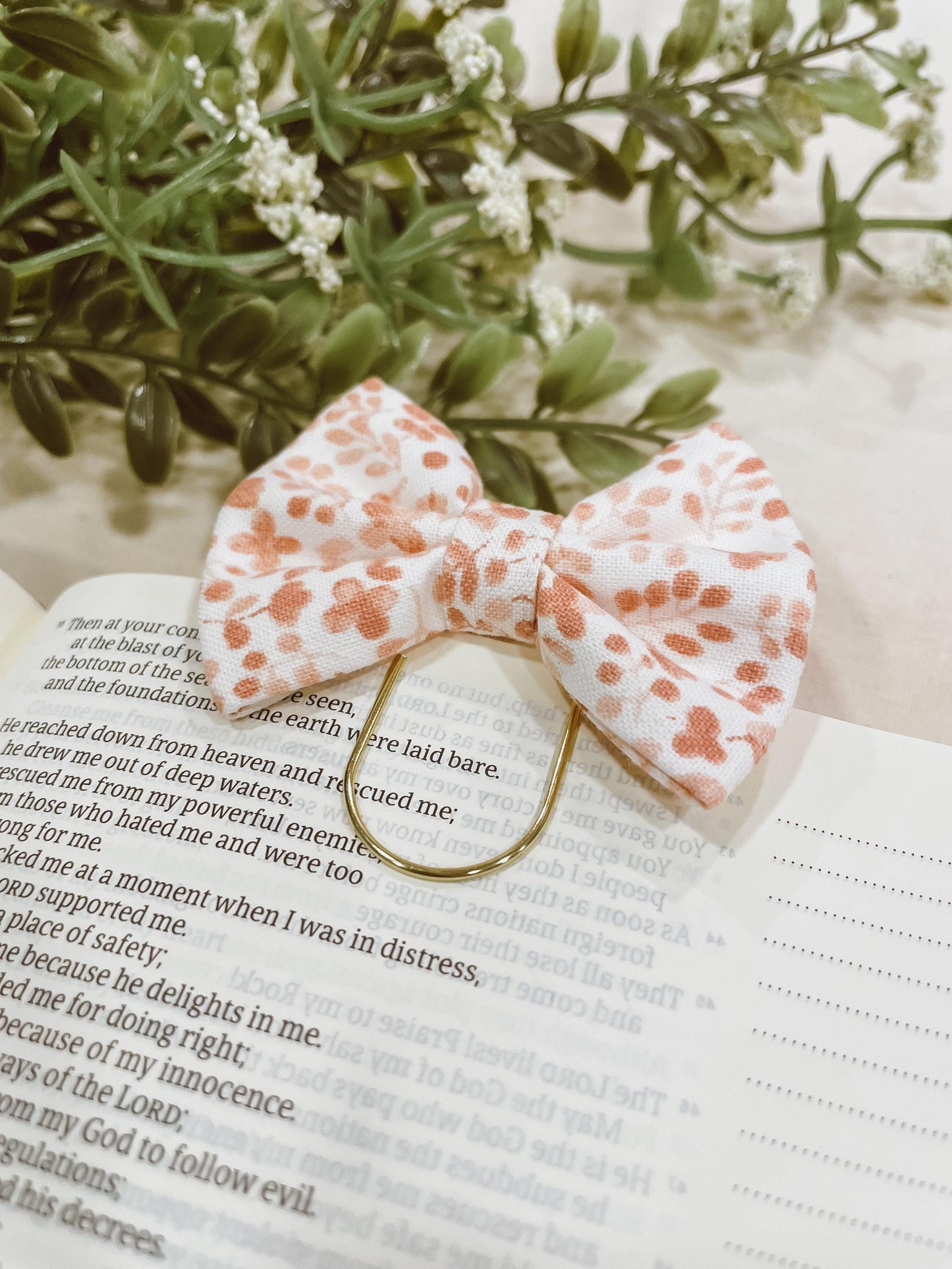 Blush floral- petite bow bookmark