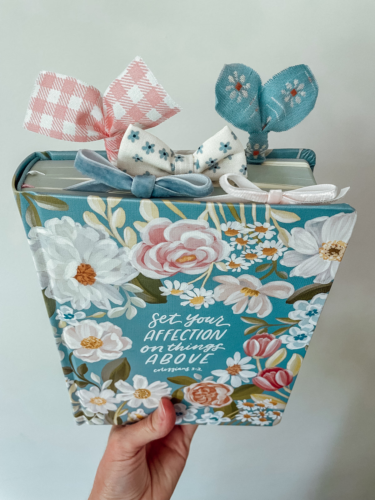 Blue Floral KJV Notetaking Bible + Bow Set