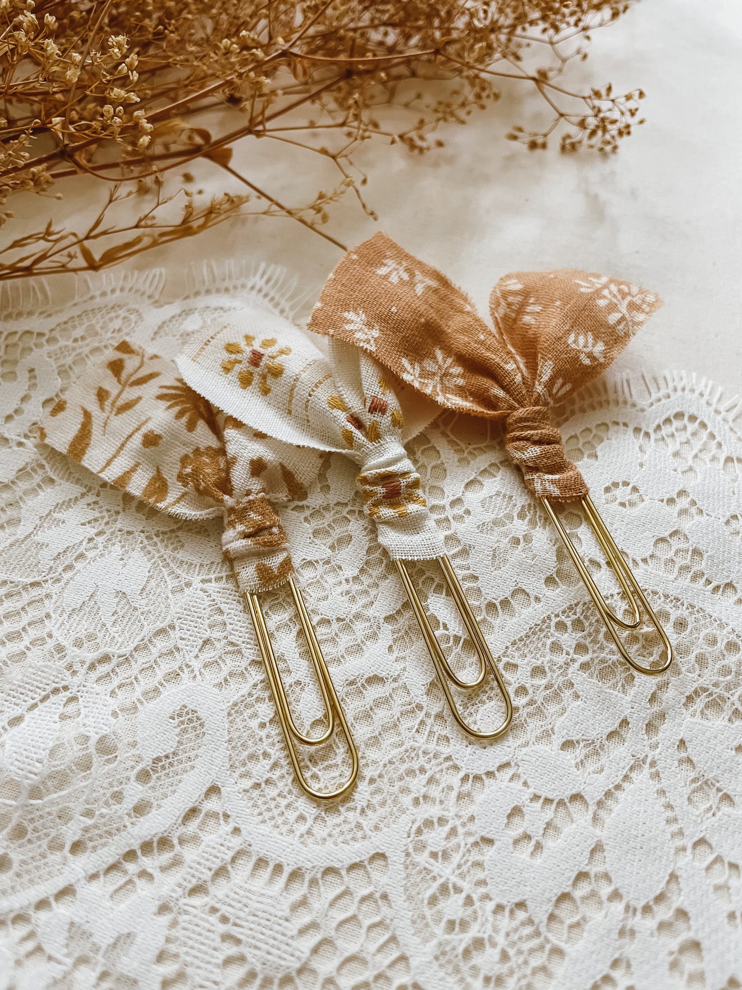 Caramel florals- set of 3 page markers