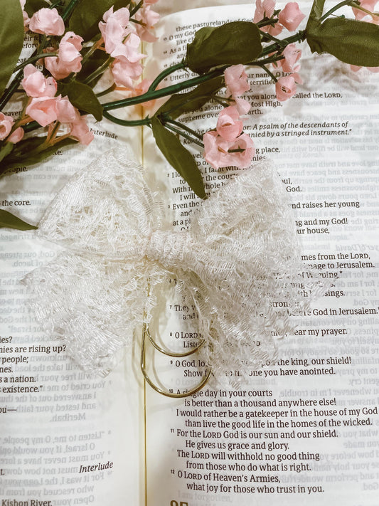 Little Lace Ivory - bow bookmark