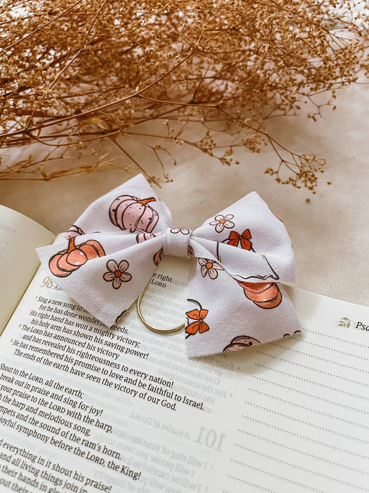 Little Pumpkin-bow bookmark