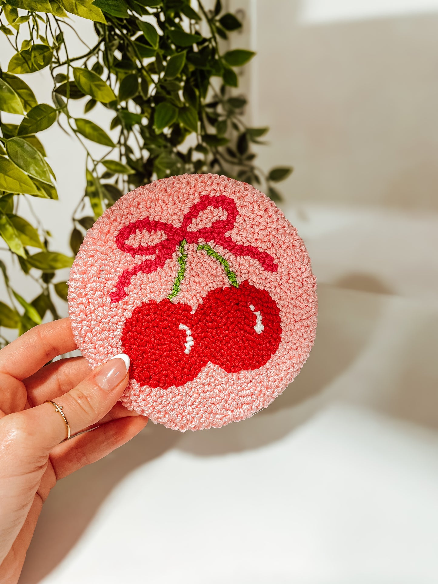 ‘Cherry Sweet’ mug rug coaster