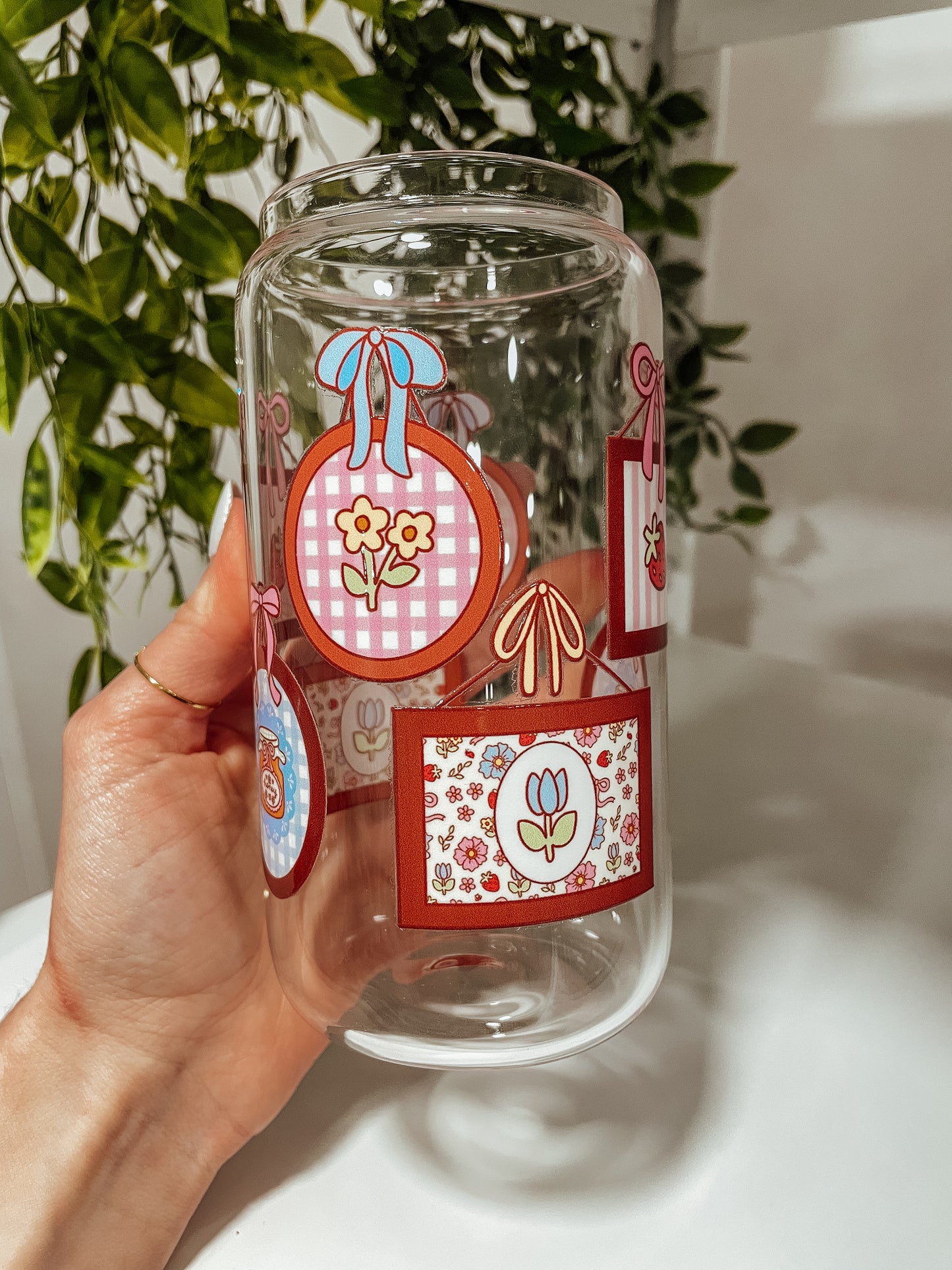 Vintage Floral Frames- 16 oz glass tumbler