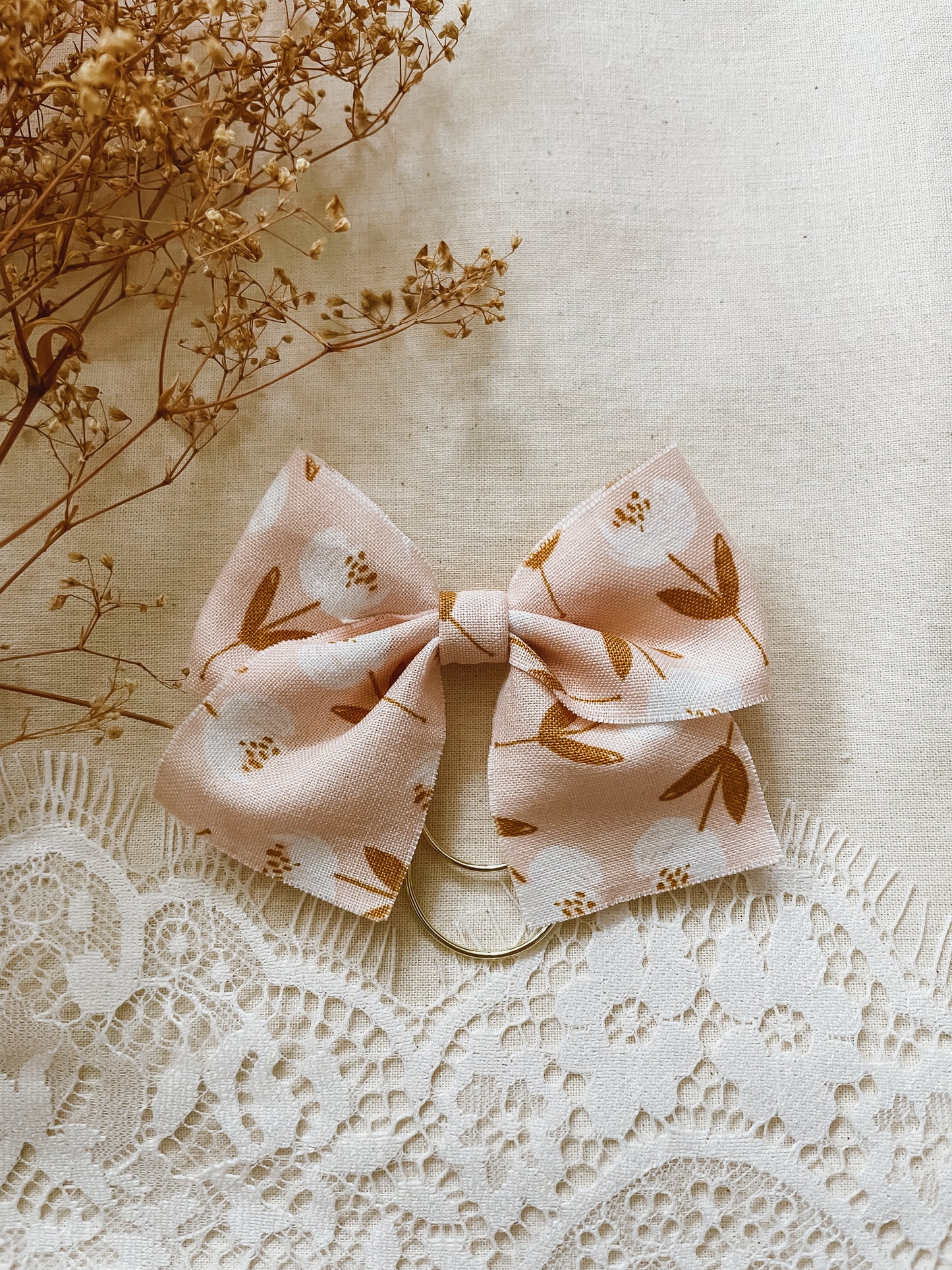 Cotton Stem-bow bookmark