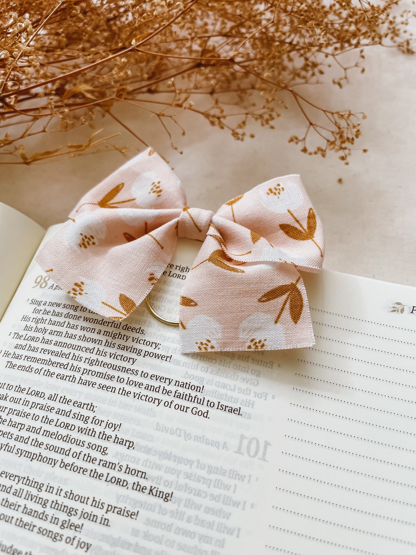 Cotton Stem-bow bookmark