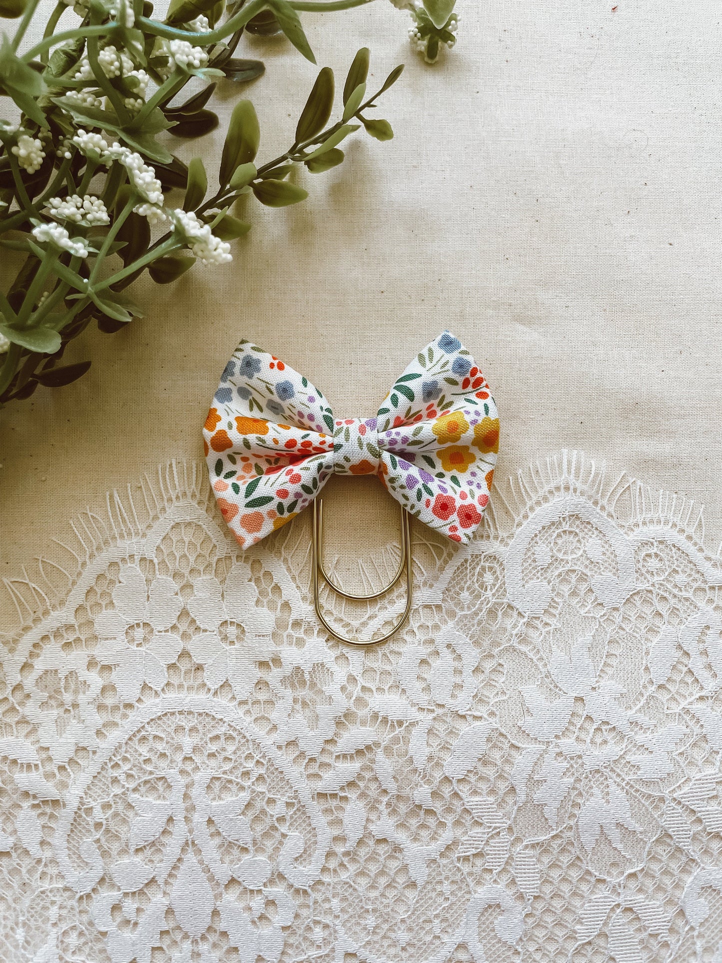 Wildflowers- petite bow bookmark