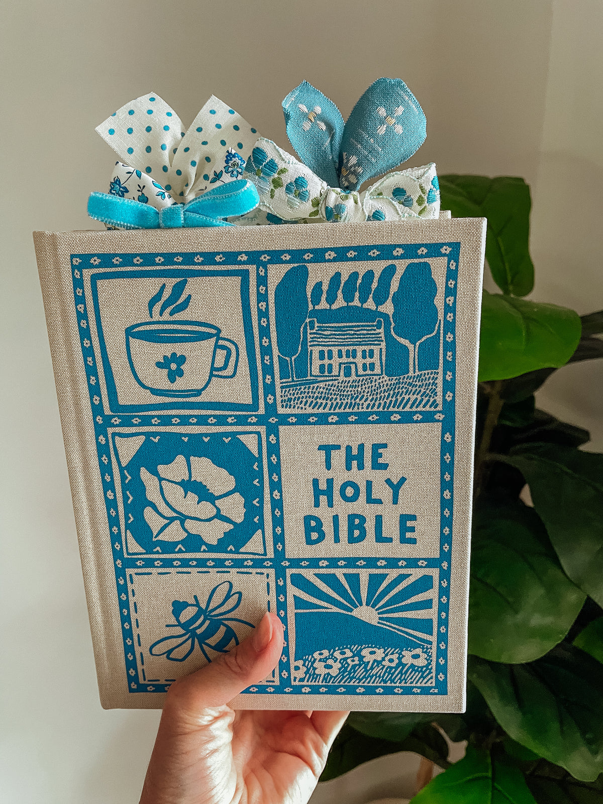 Oxford CSB Notetaking Bible + Bow Set