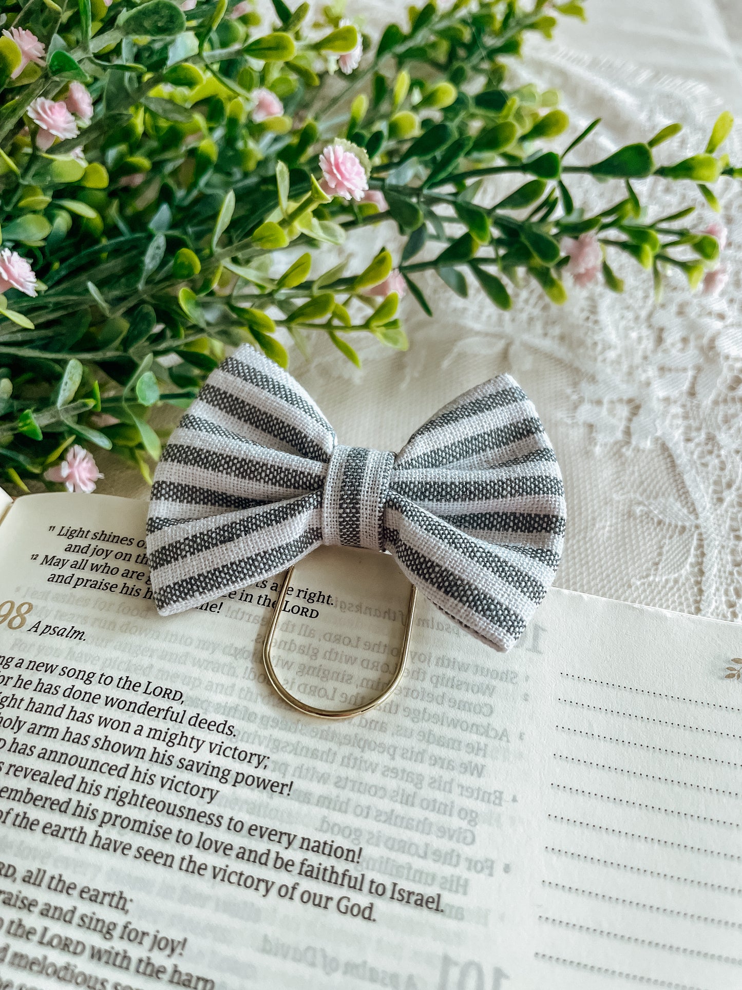 Navy Coastal Stripe- petite bow bookmark