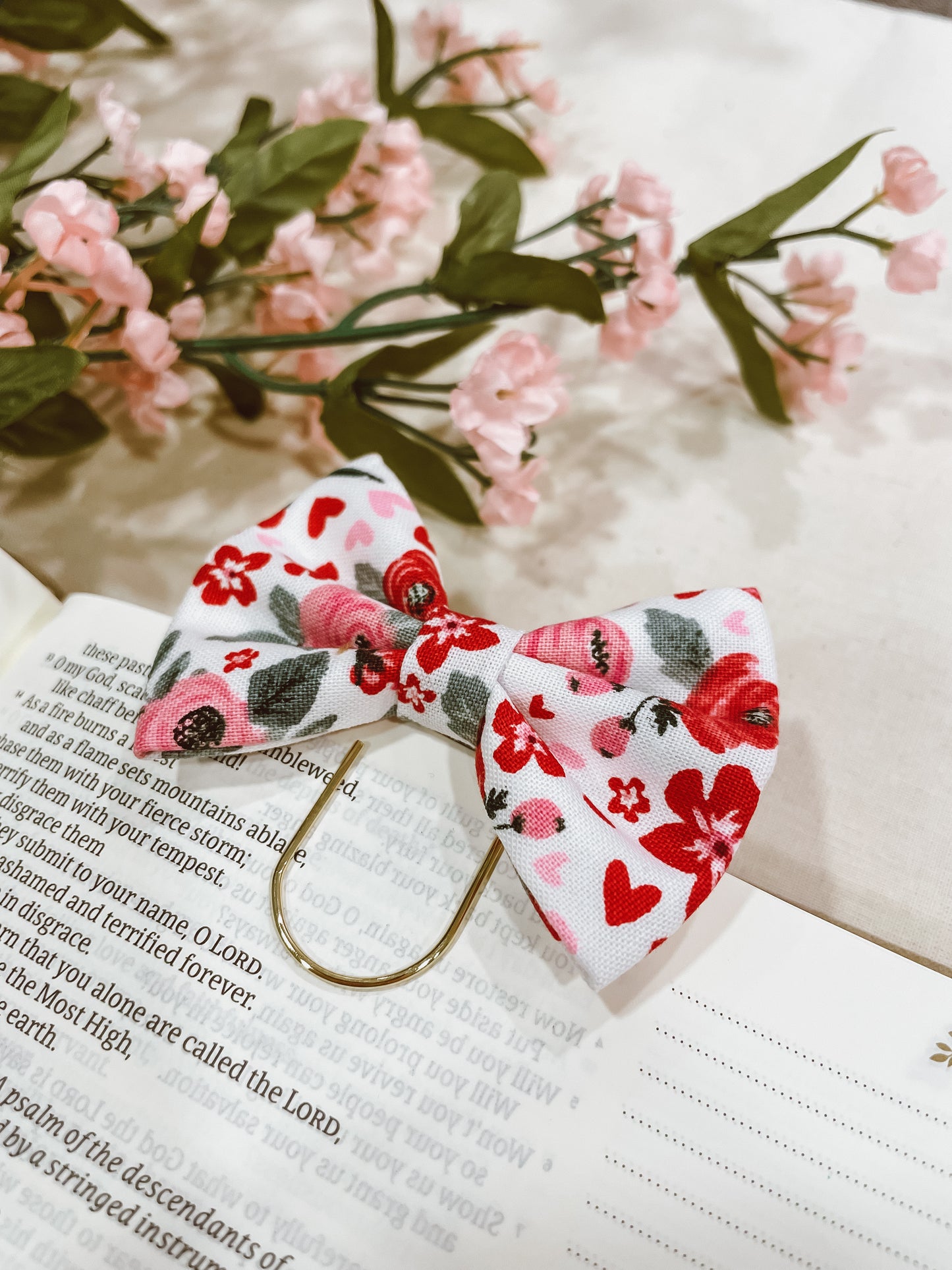 Roses are Red- petite bow bookmark