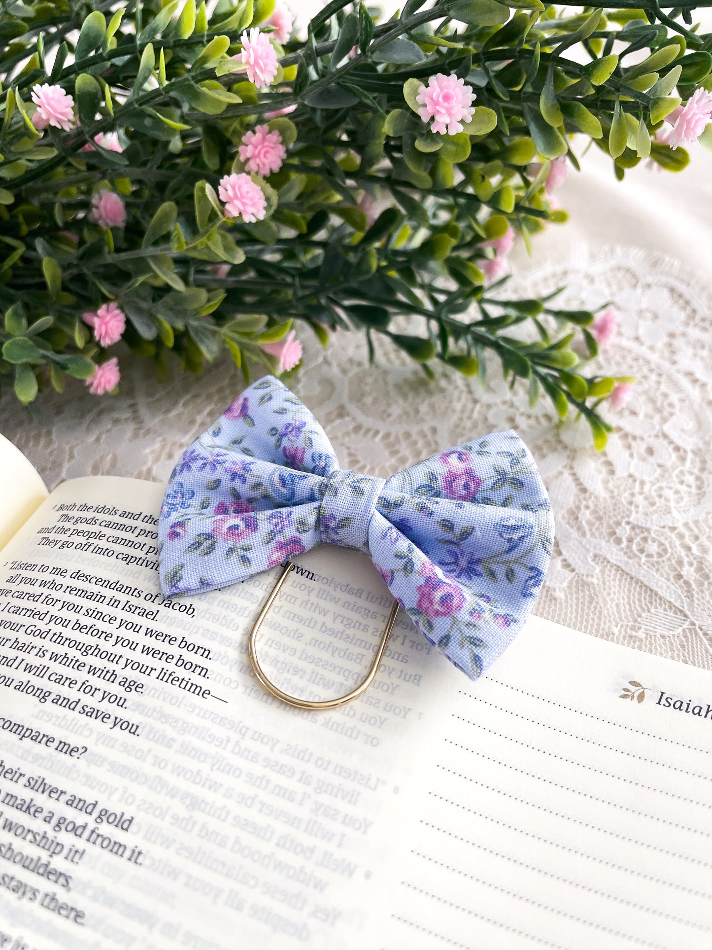 Vintage blue florals- petite bow bookmark