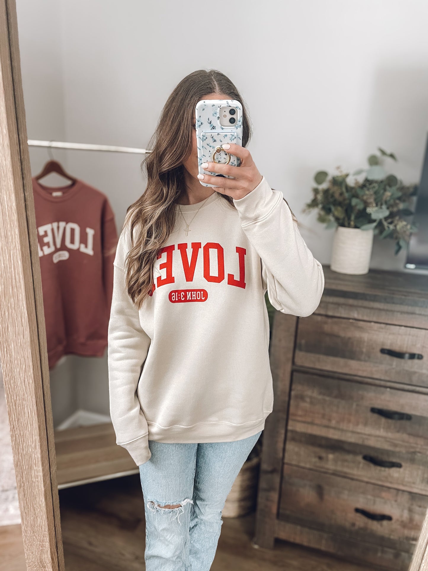 Loved Crewneck- Cream