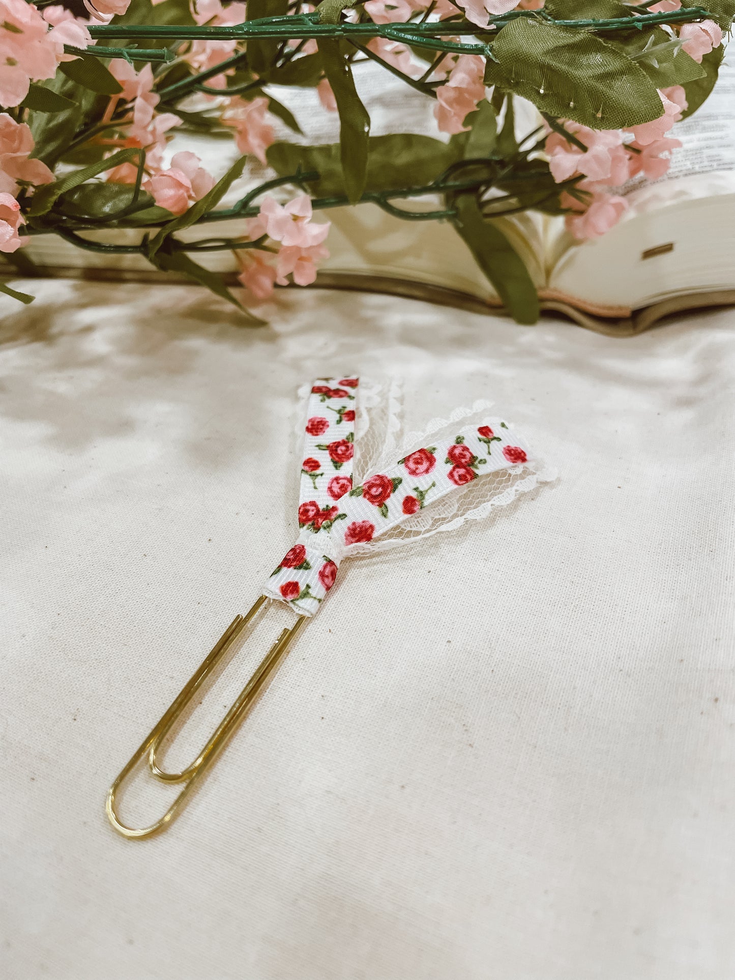 Sweet Rose- ribbon page marker