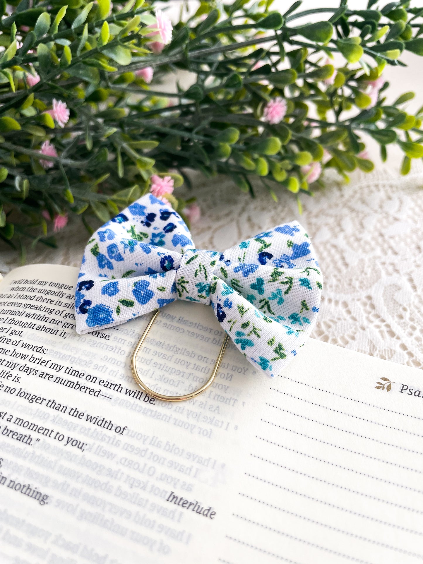 Hydrangea Blue- petite bow bookmark