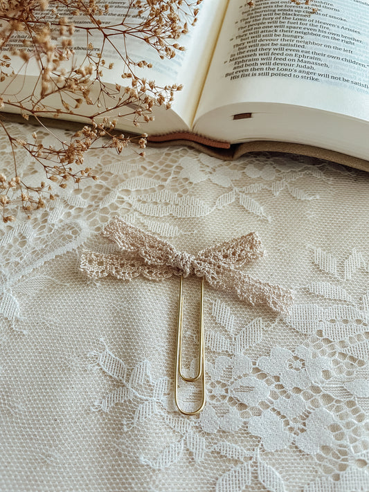 Ivory Scalloped Crochet ribbon bow bookmark