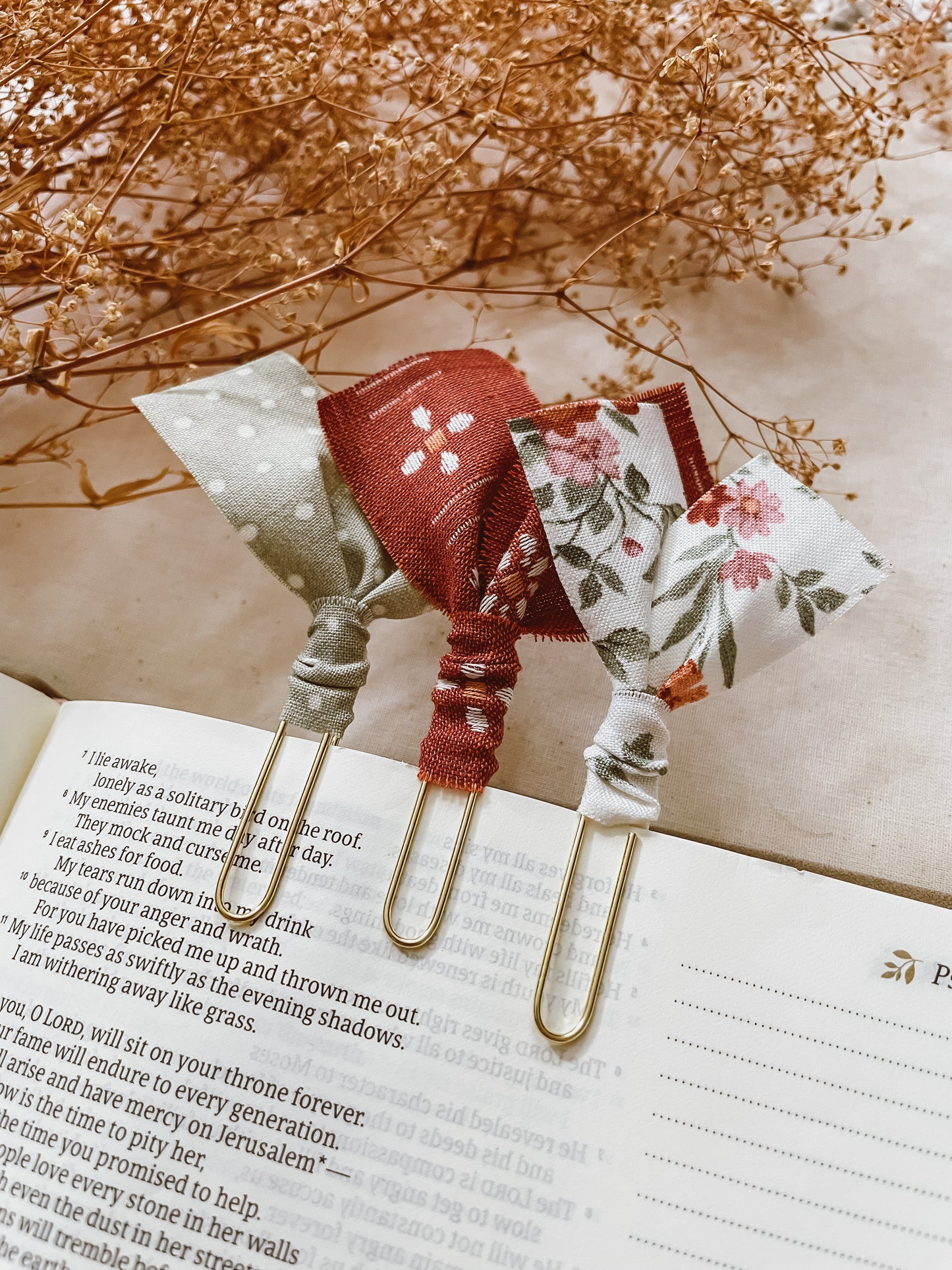 Rustic Florals-set of 3 page markers
