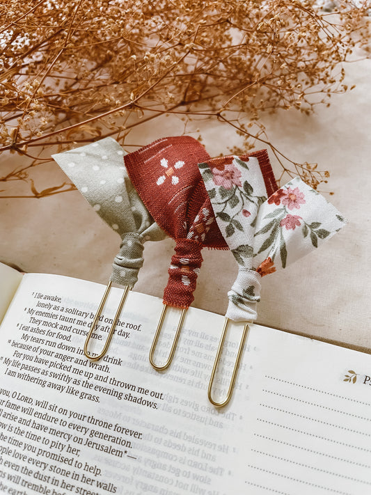 Rustic Florals-set of 3 page markers
