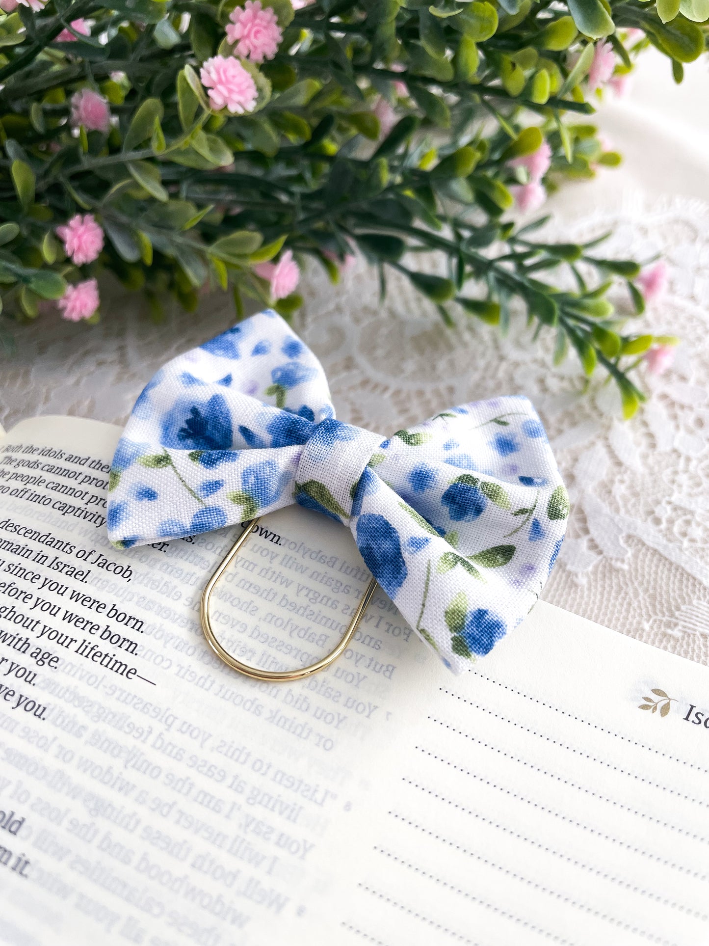 Cottage Floral- petite bow bookmark