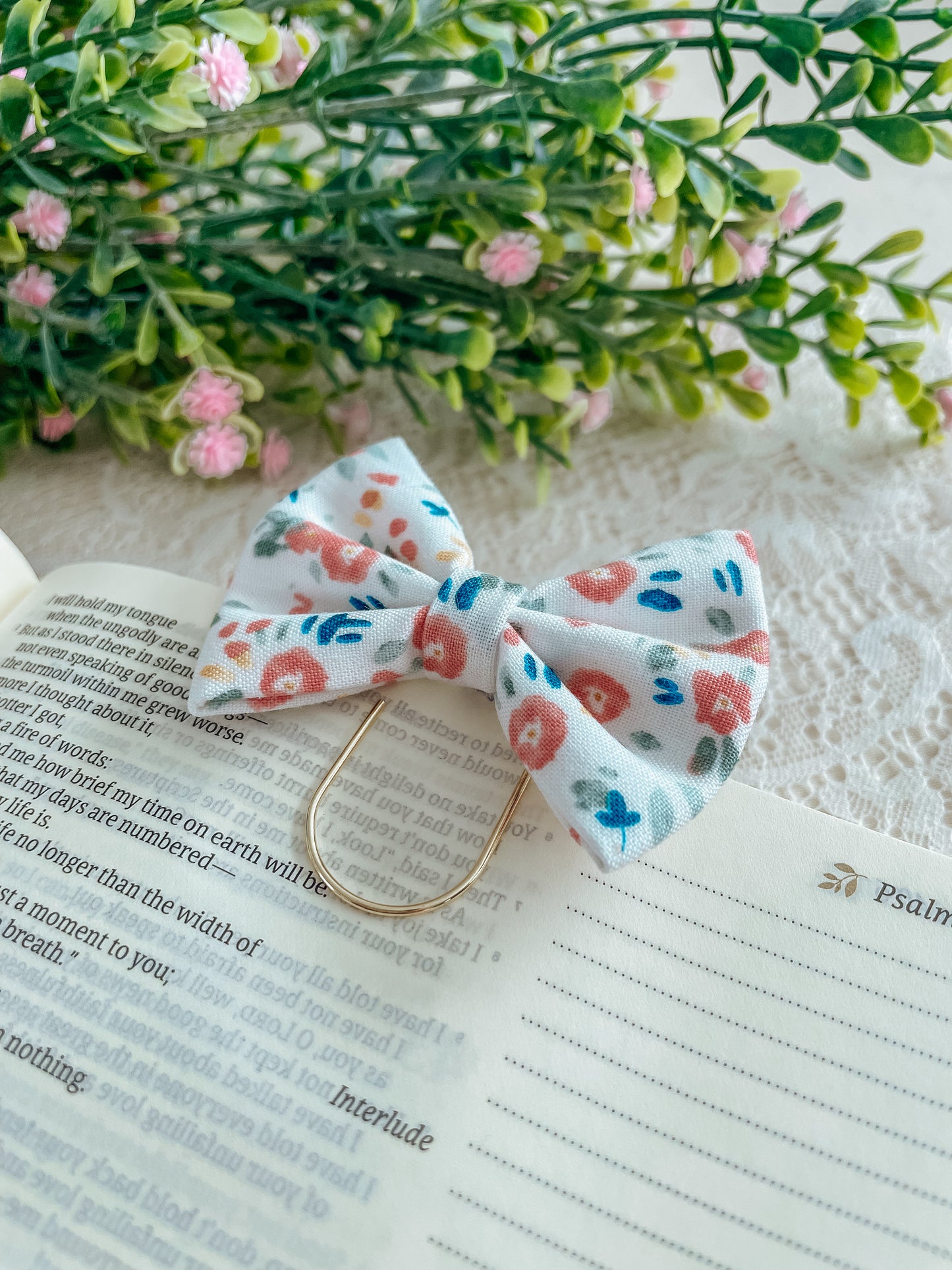 Poppy floral - petite bow bookmark
