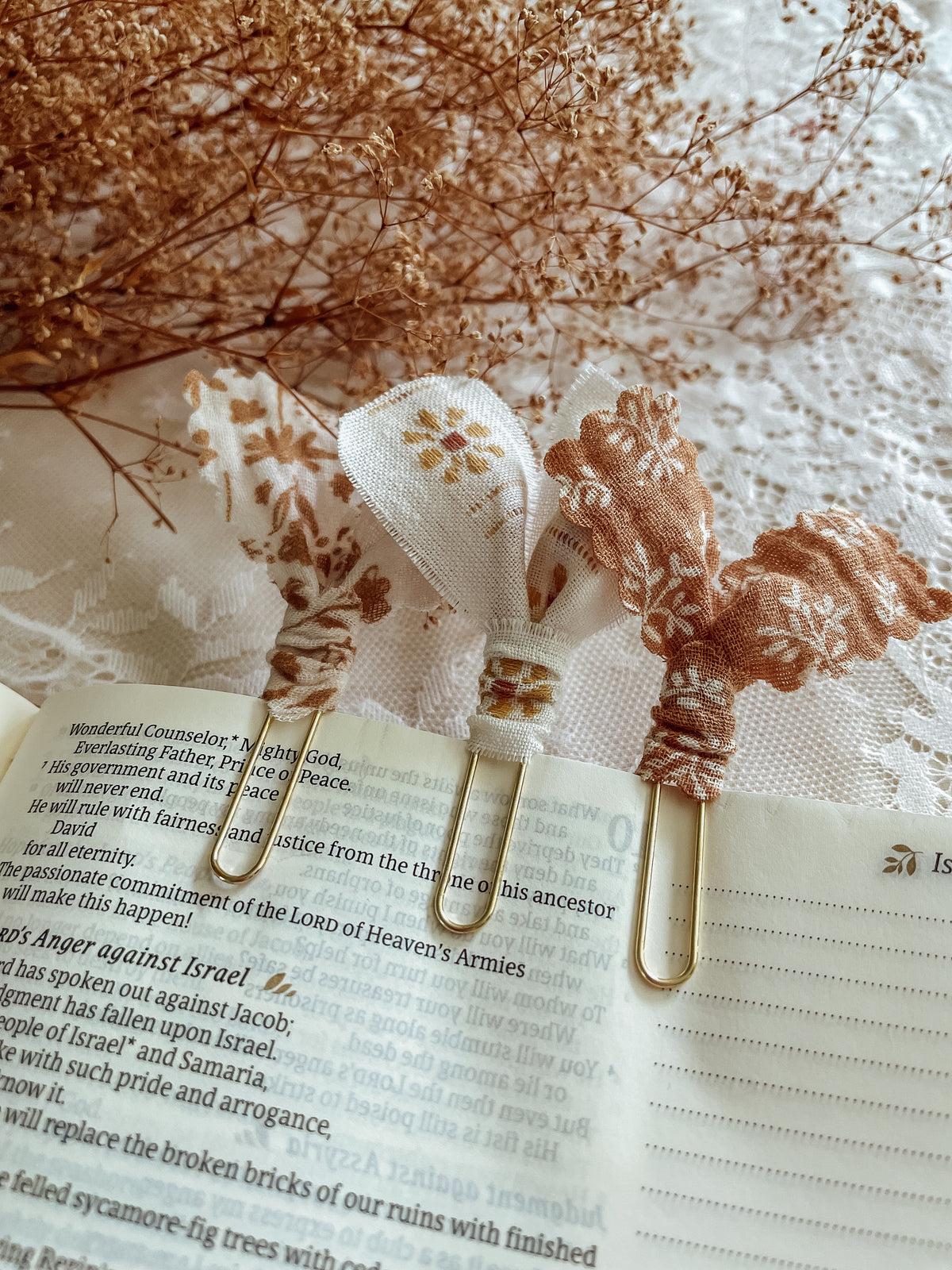 Caramel florals- set of 3 page markers