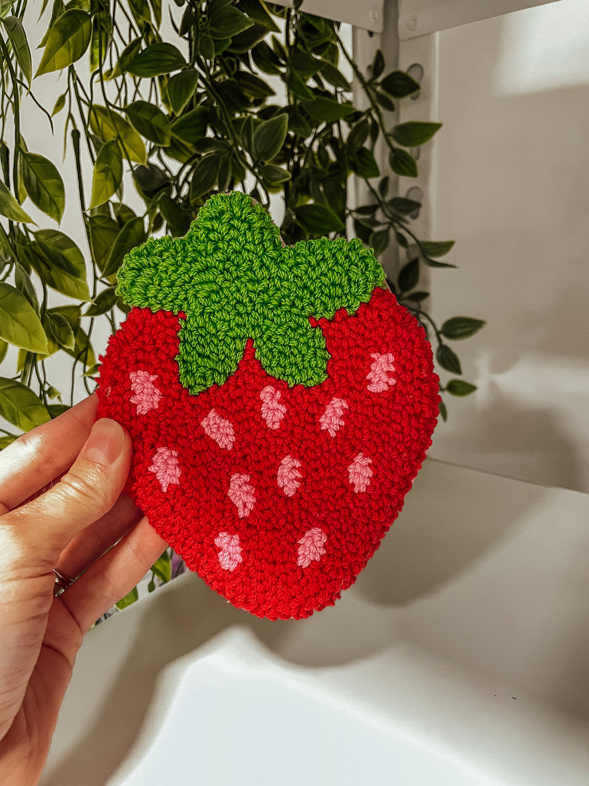 Sweet Strawberry- mug rug coaster