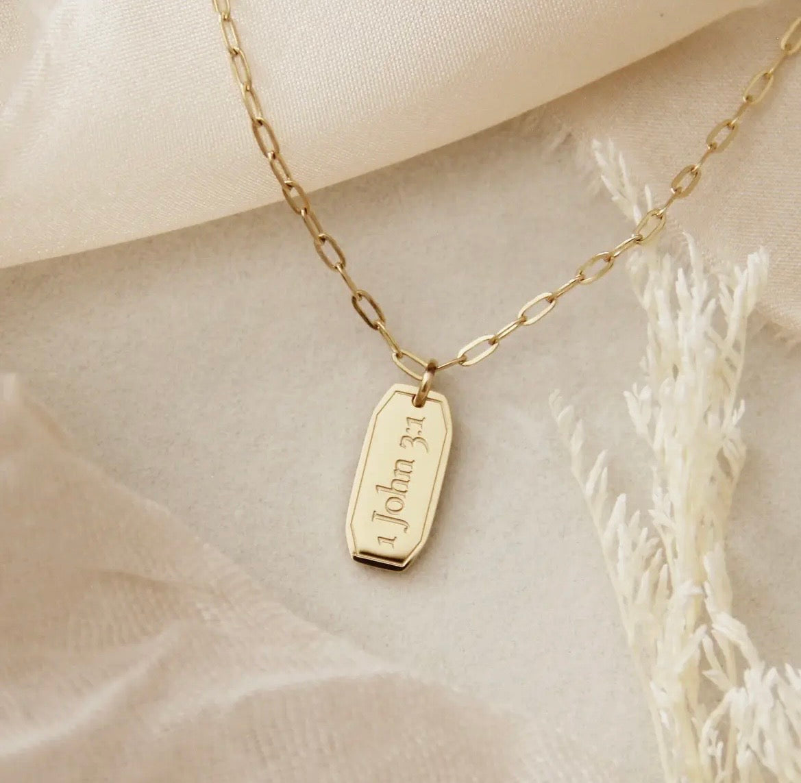 Daughter necklace, 1 John 3:1