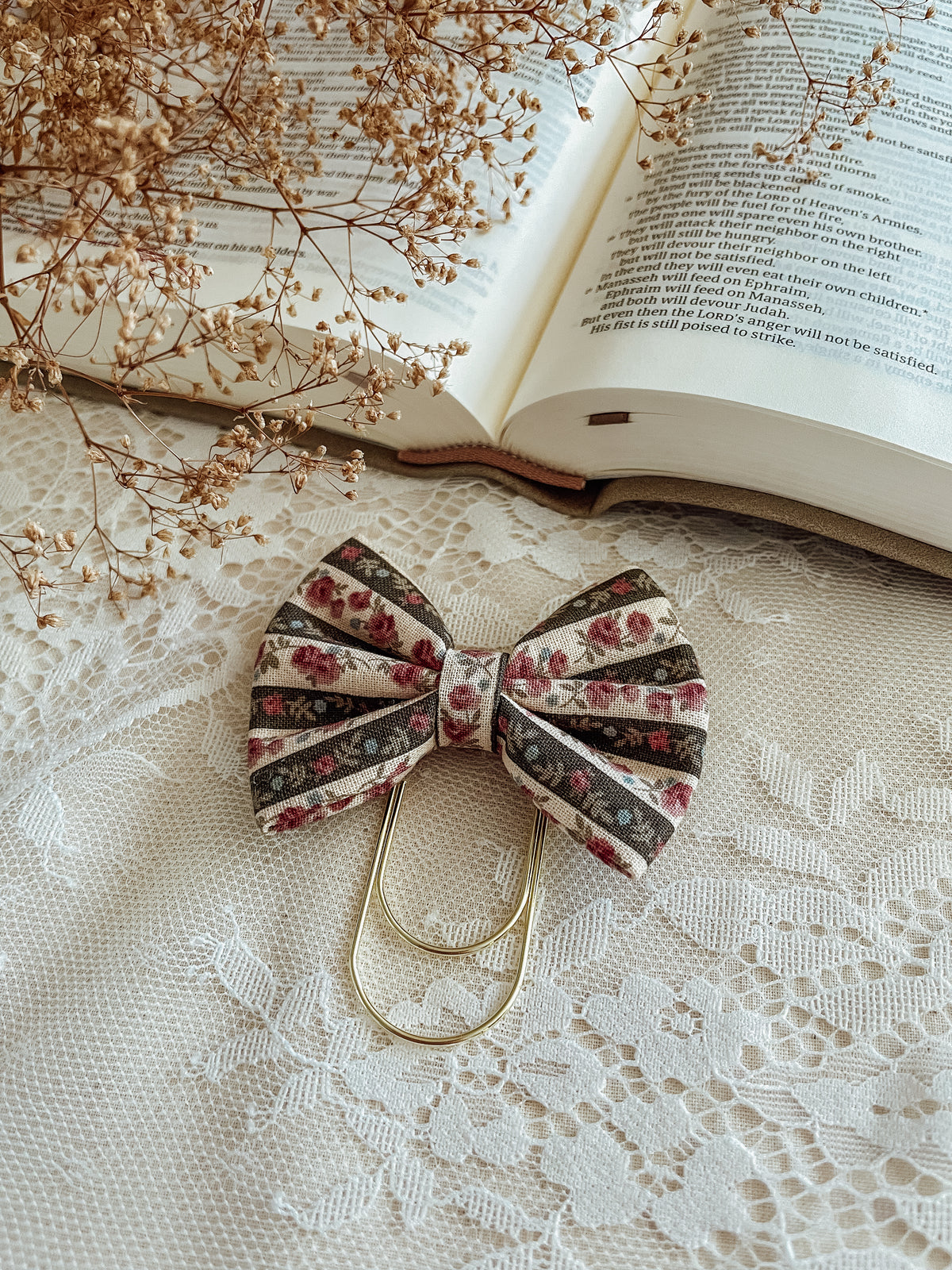 Chocolate Rose- petite bow bookmark