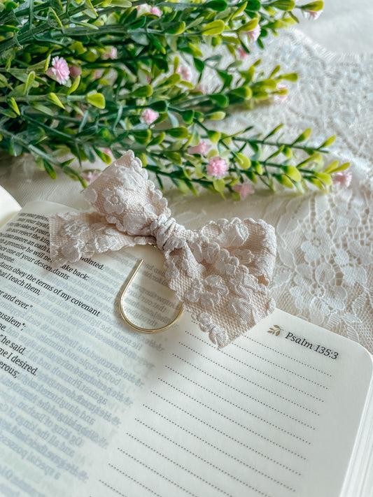 Almond Floral scalloped ribbon bow bookmark
