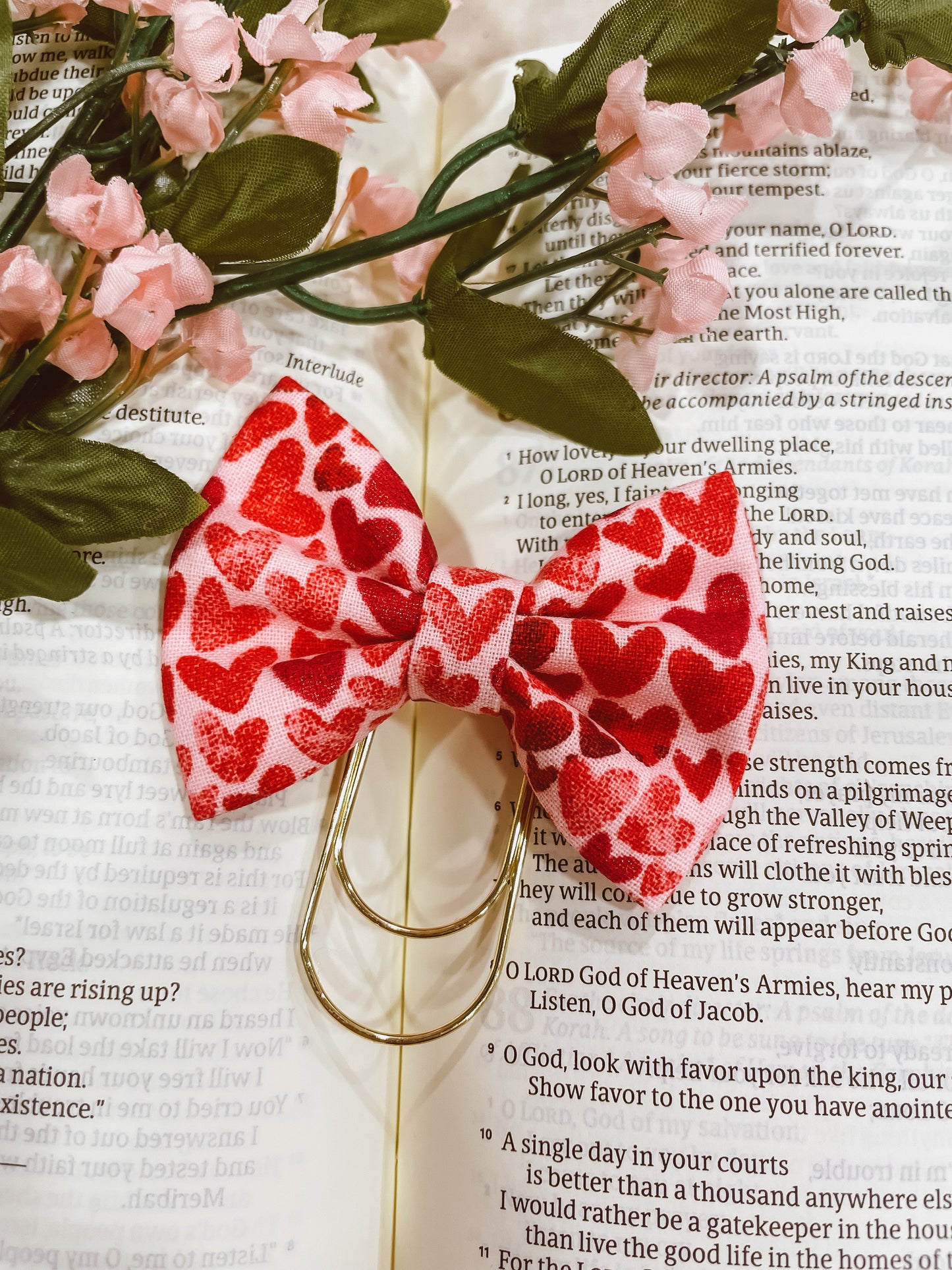 Lovely Hearts Red- petite bow bookmark