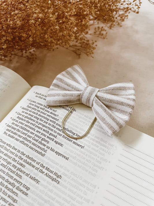 Magnolia Stripe-petite bow bookmark