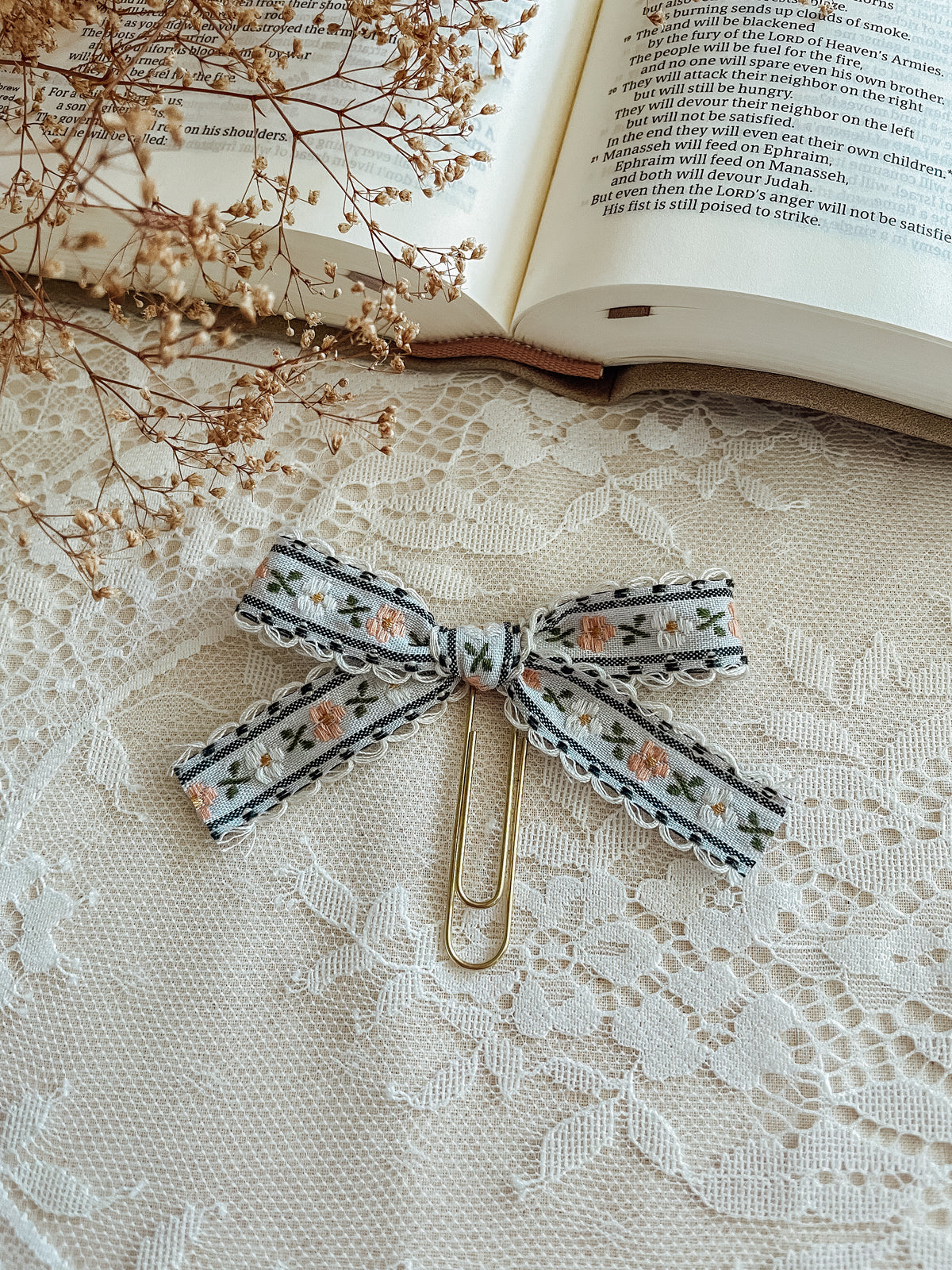 Darling Florals blush+navy - embroidered bow bookmark
