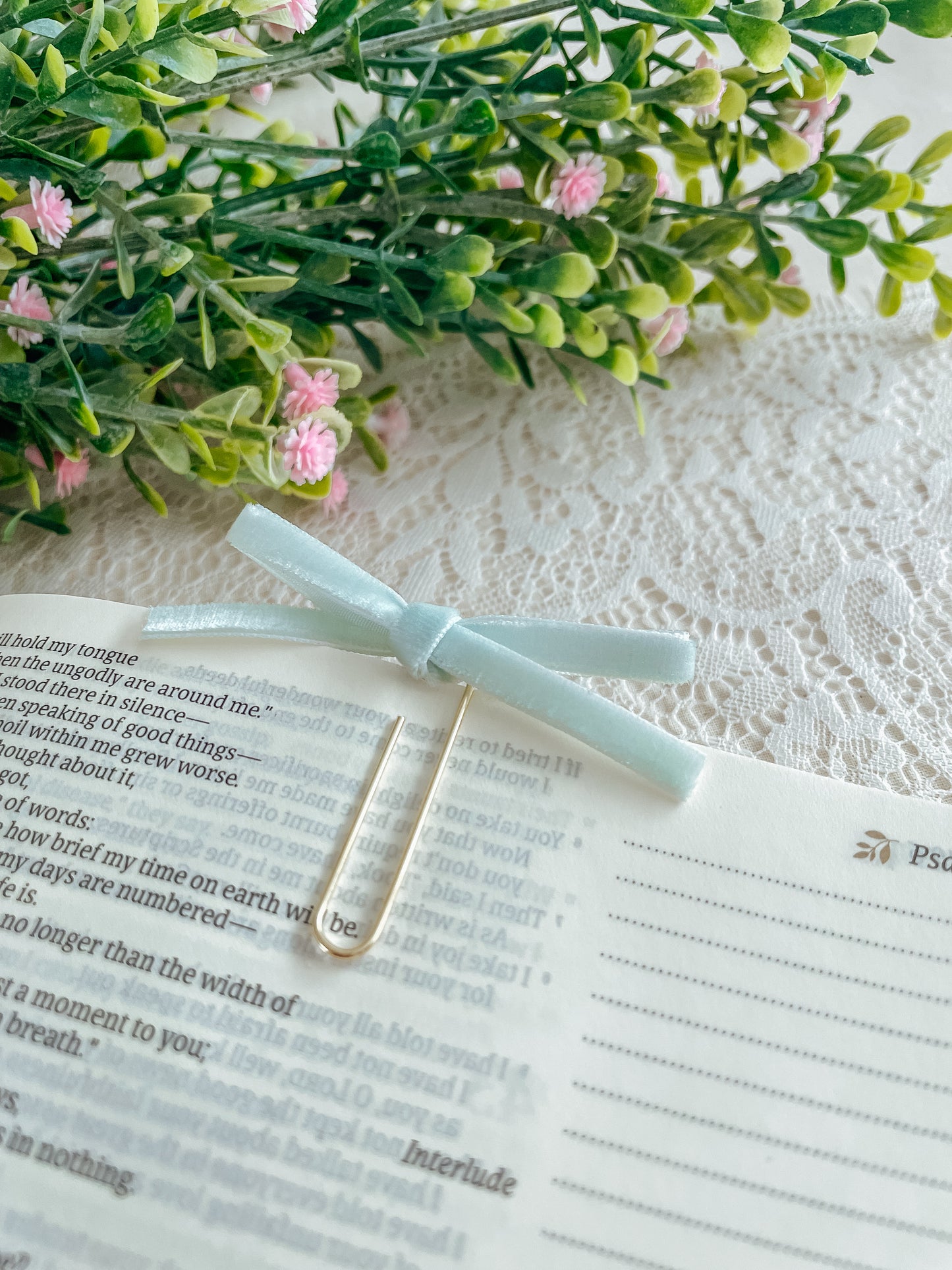 Mint ~ velvet mini bow bookmark