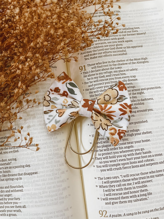 Farmhouse Floral- petite bow bookmark