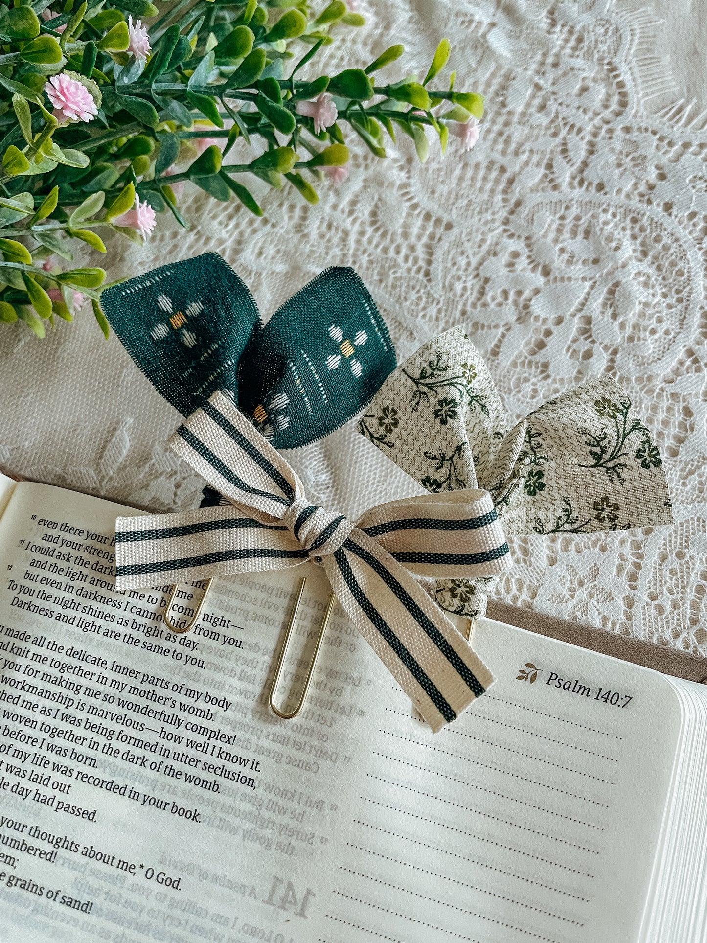 Hunter Florals-set of 3 page marker set