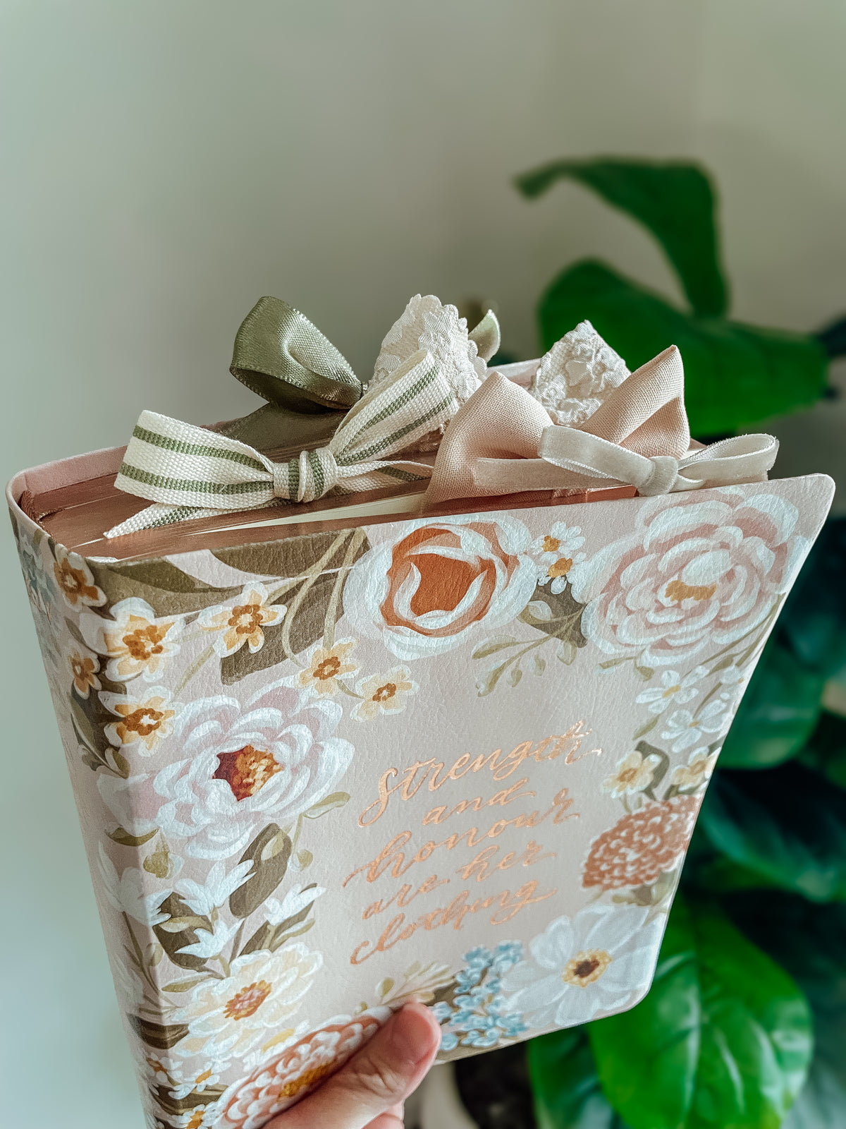 Blush Florals KJV Notetaking Bible + Bow Set
